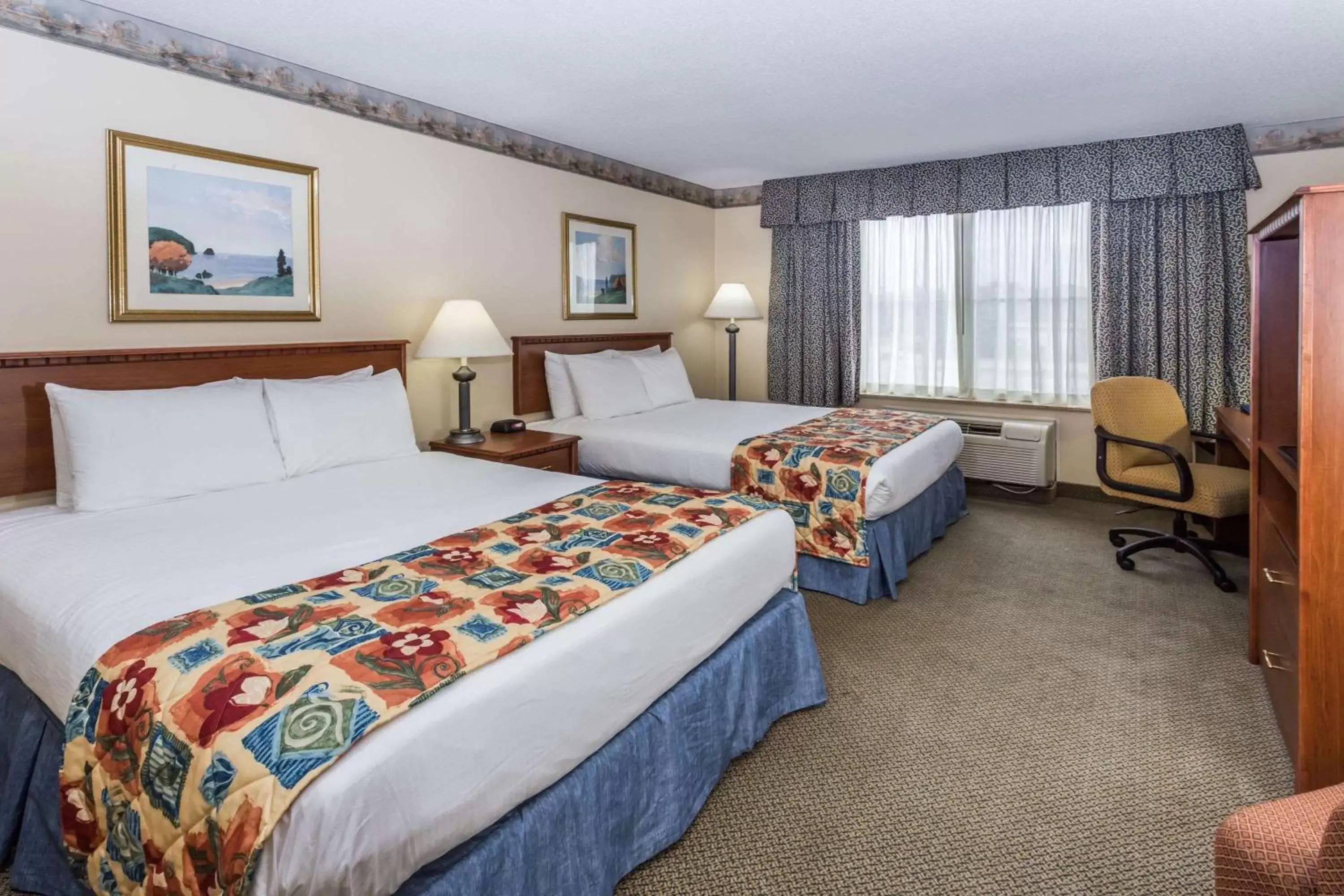 Photo of the whole room, Bed in Baymont by Wyndham Waterford/Burlington WI