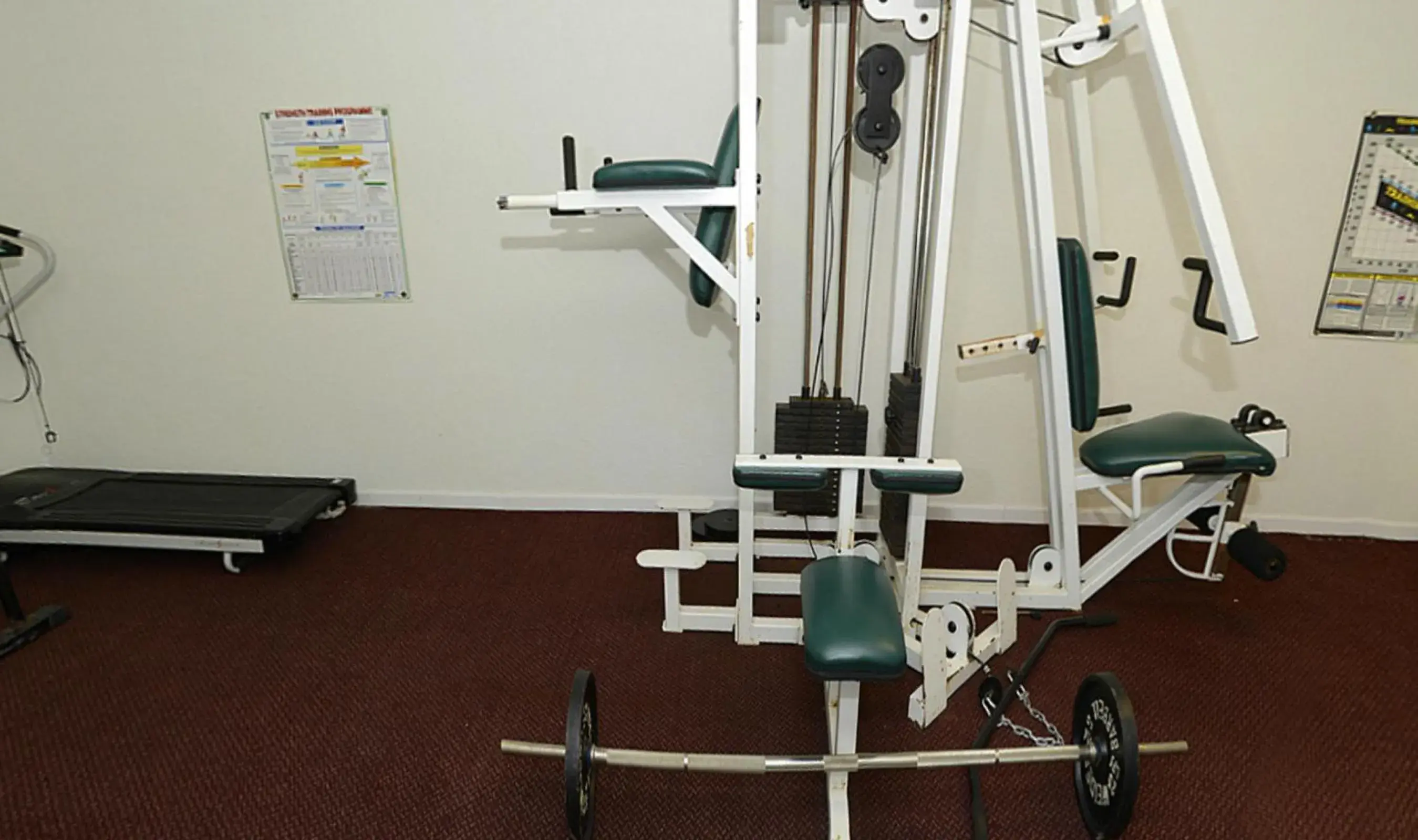 Fitness centre/facilities in Howard Johnson by Wyndham Saint Joseph Benton Harbor Fitness centre/facilities in Howard Johnson by Wyndham Saint Joseph Benton Harbor