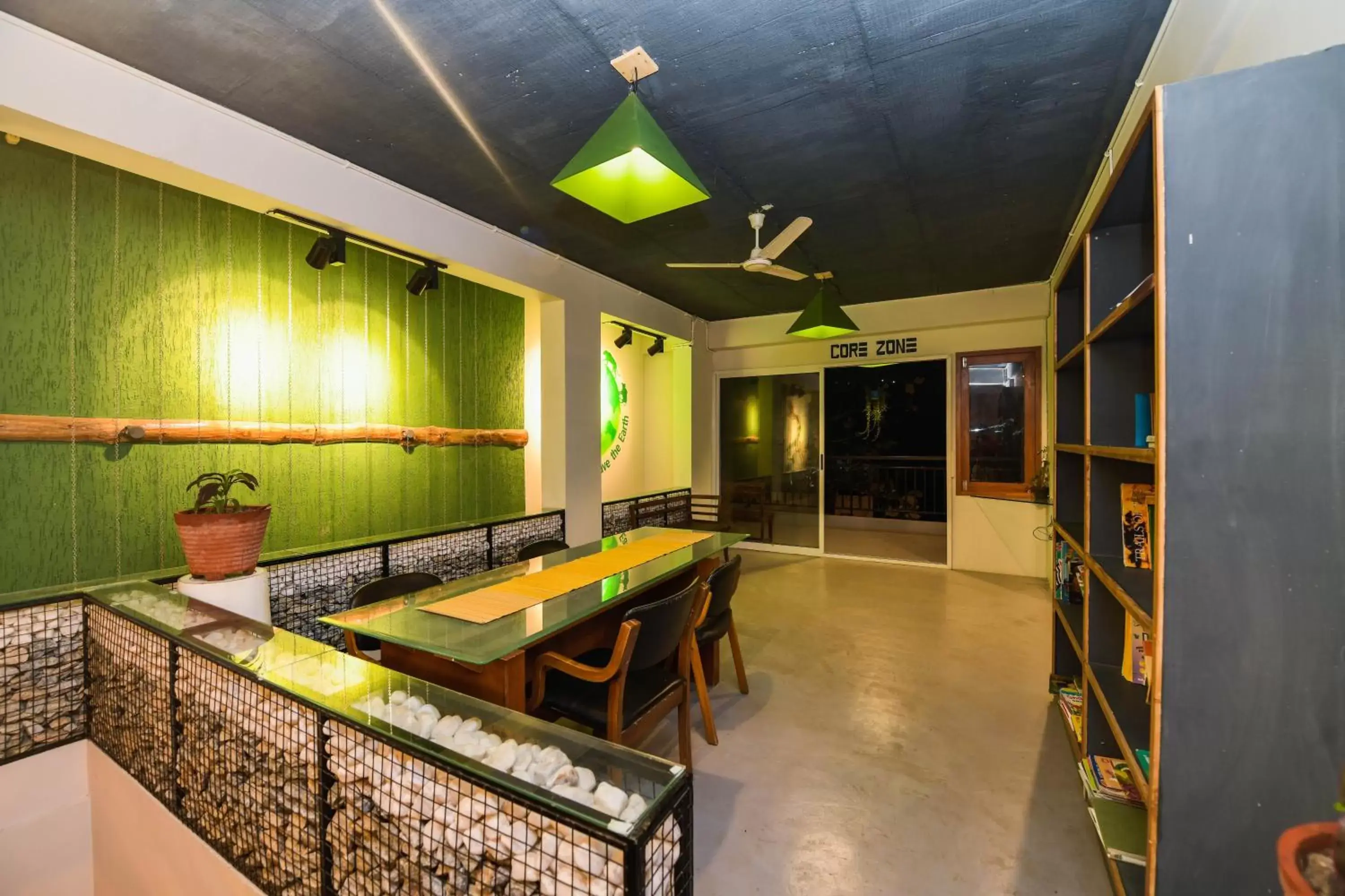 Property building in SAFARI QUEST Property building in SAFARI QUEST