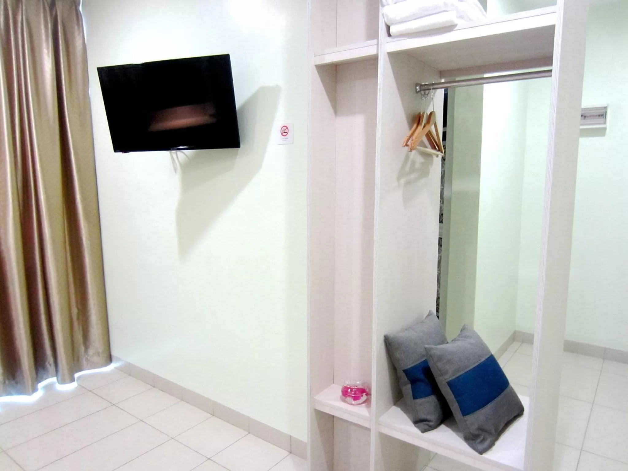 Bedroom in RG Grand Hotel