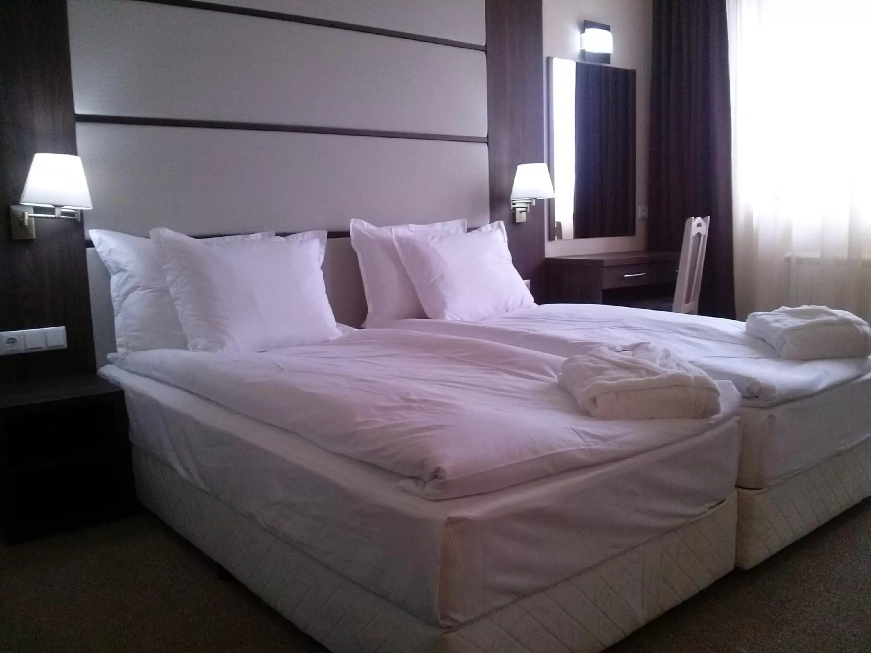 Bedroom, Bed in Zara Hotel