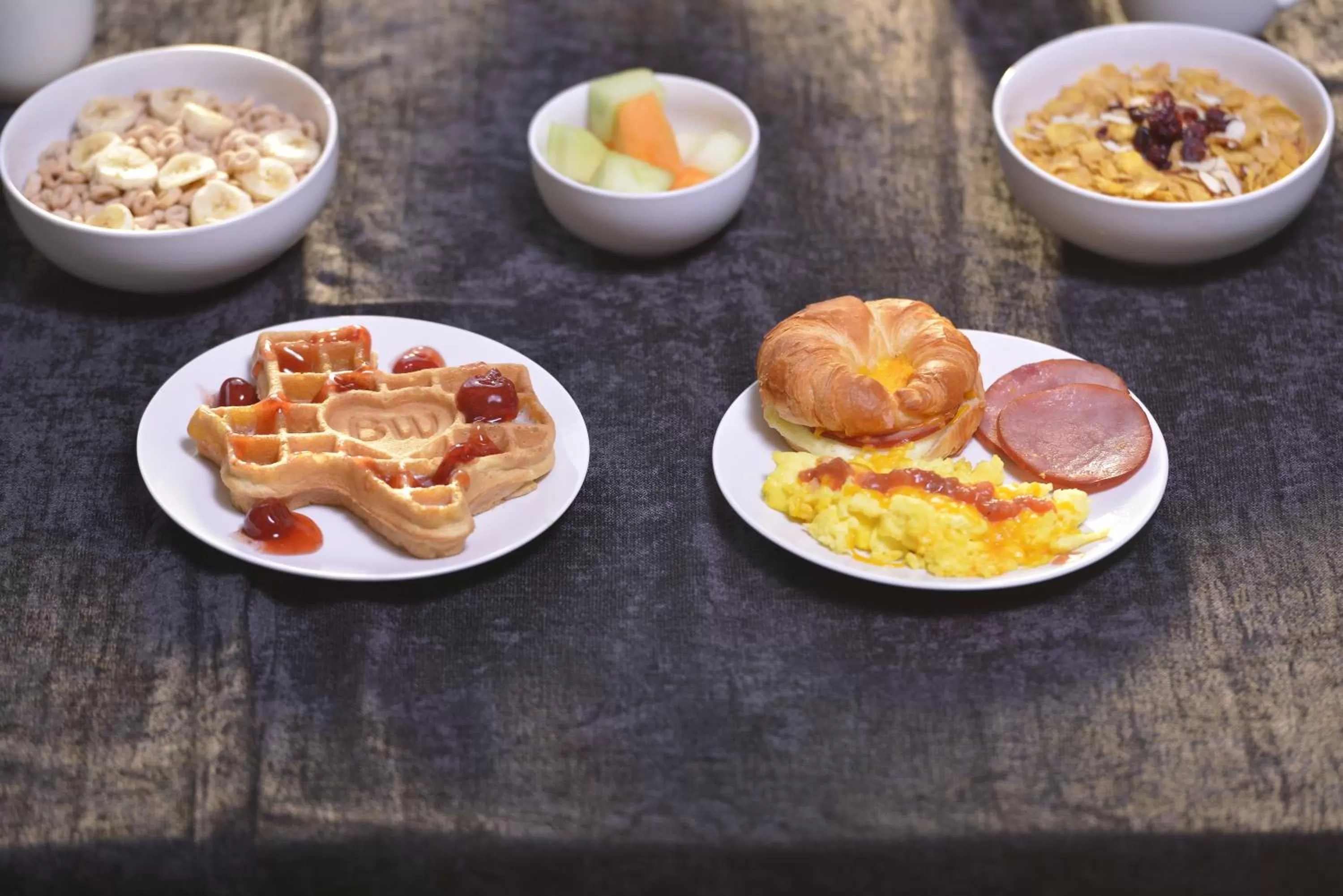 Breakfast in Best Western Plus Lampasas Inn & Suites