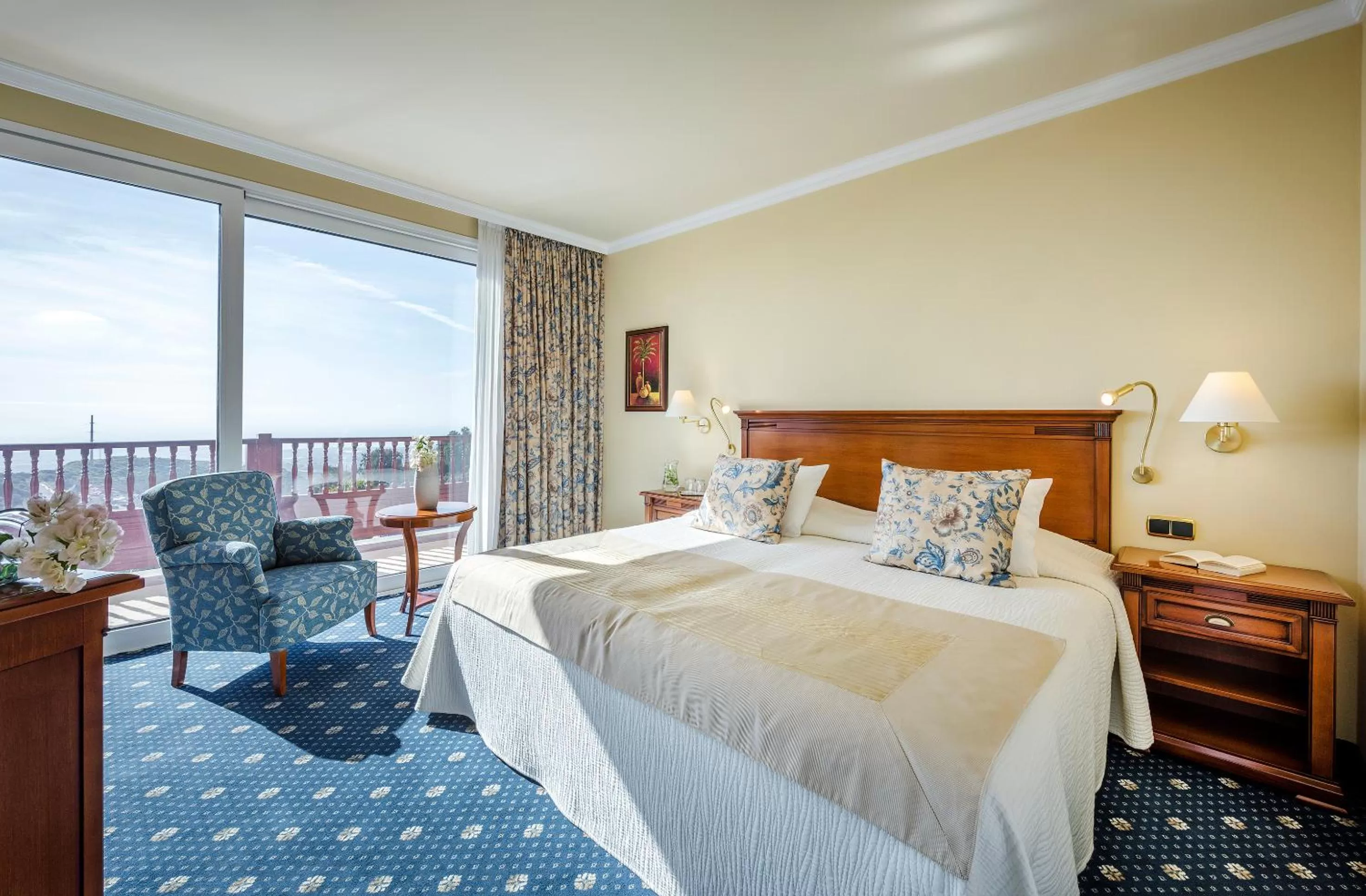 Photo of the whole room, Bed in Casa León Royal Retreat