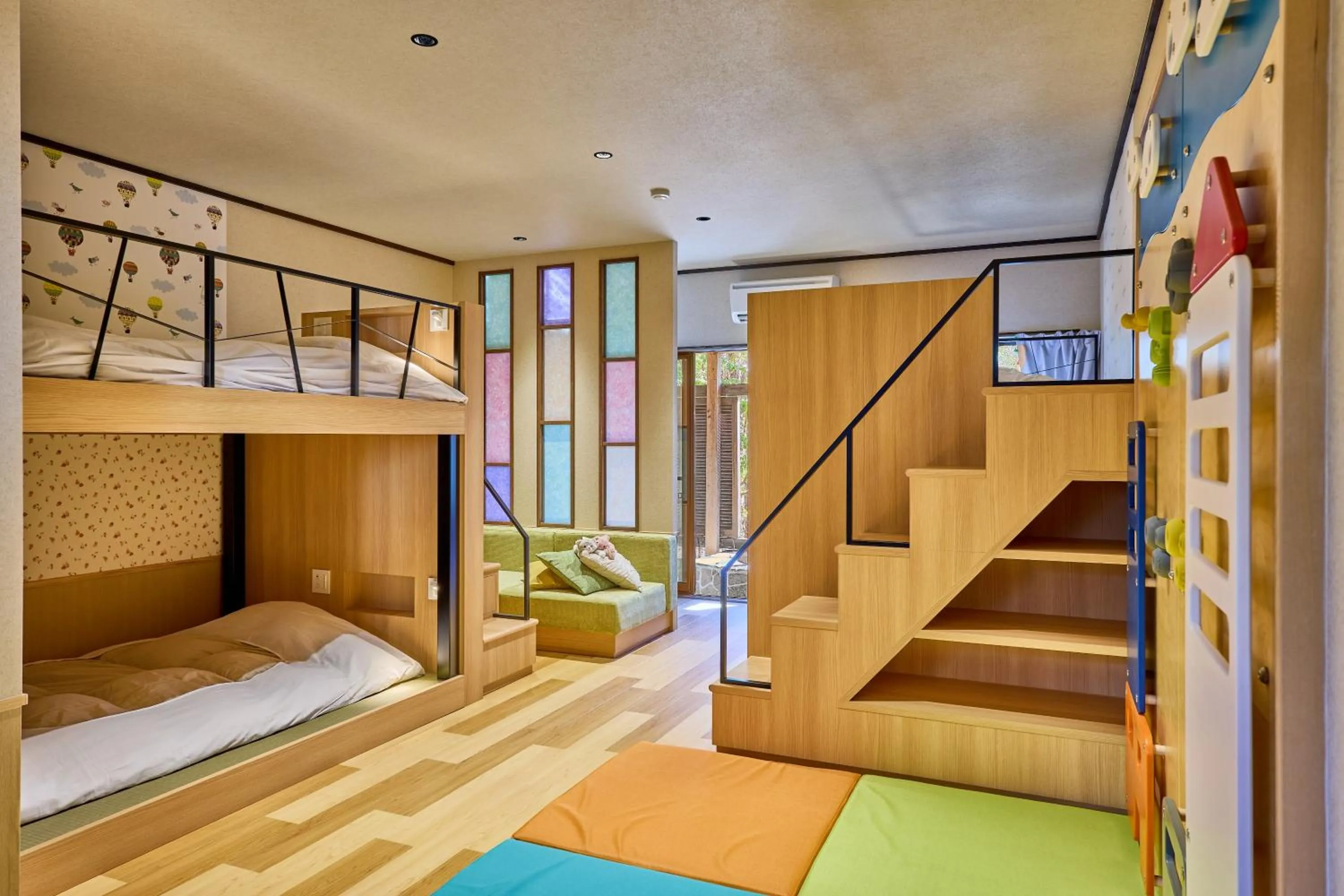 bunk bed, Bed in Sengokuhara Shinanoki Ichinoyu