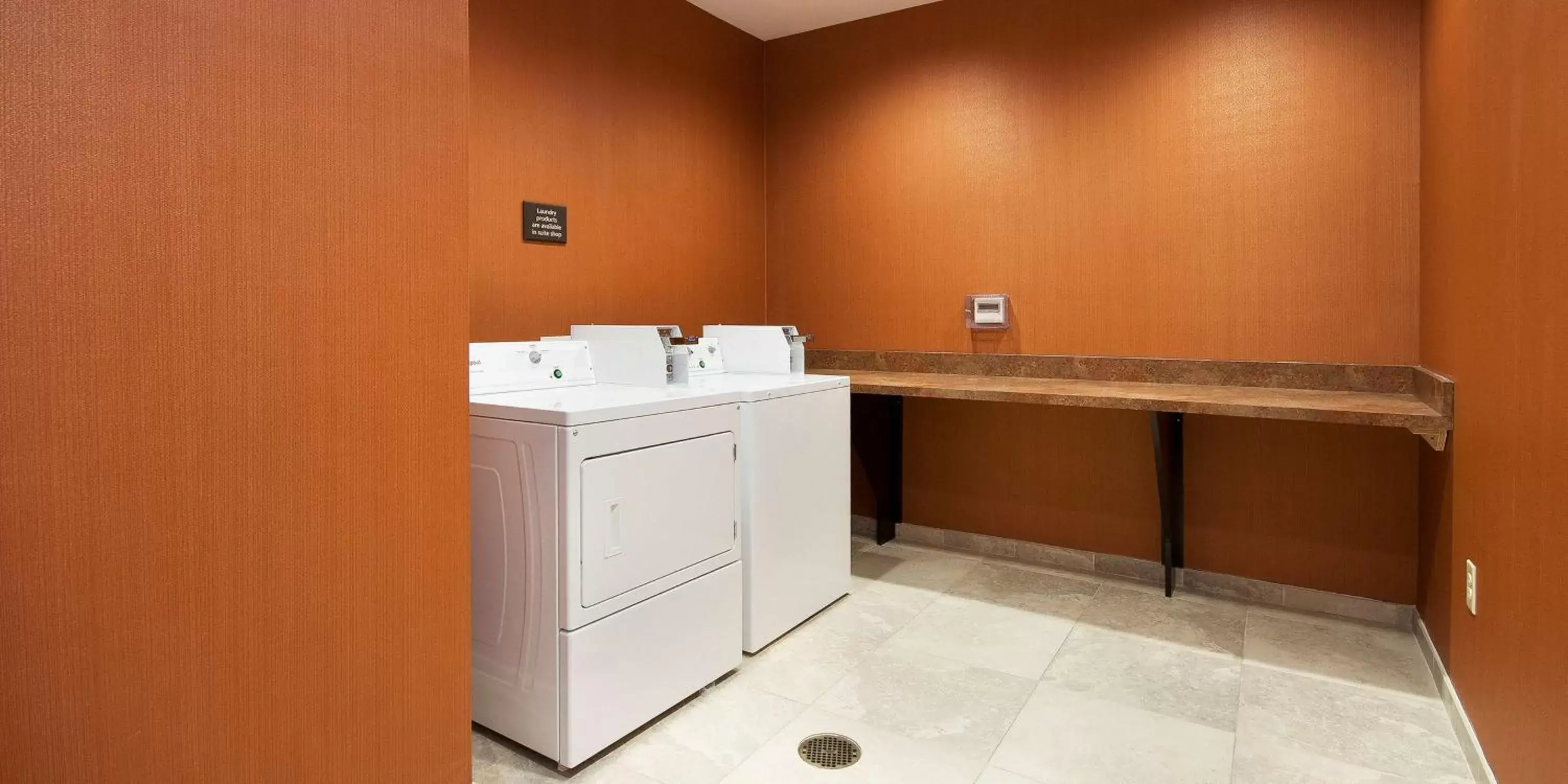Property building, Bathroom in Hampton Inn & Suites Seneca-Clemson Area
