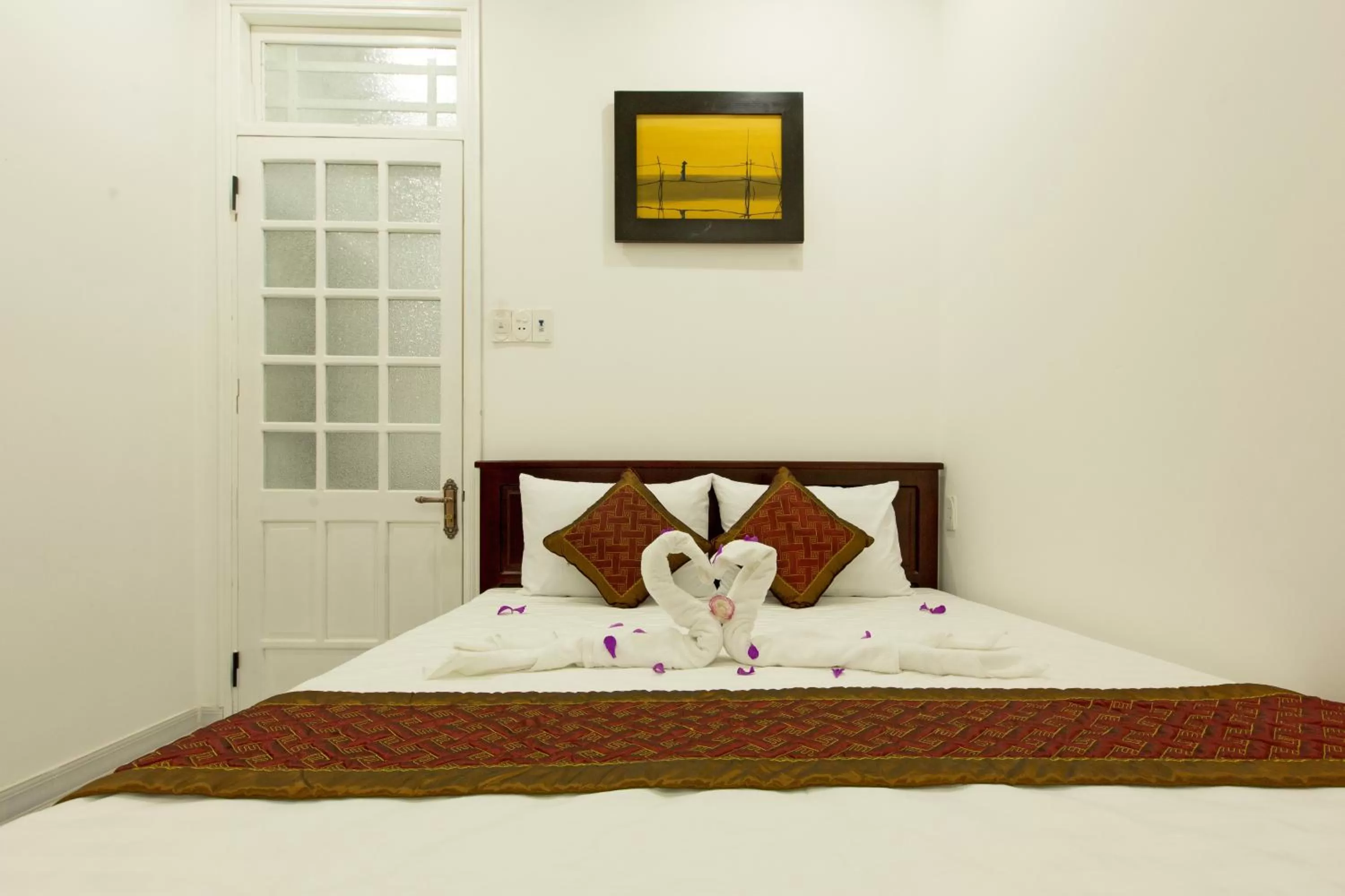 Bed in Golden Bee Homestay