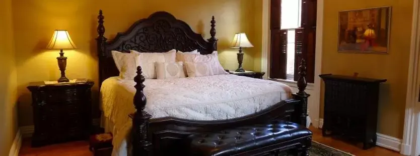 Bedroom, Bed in The Swope Manor Bed & Breakfast