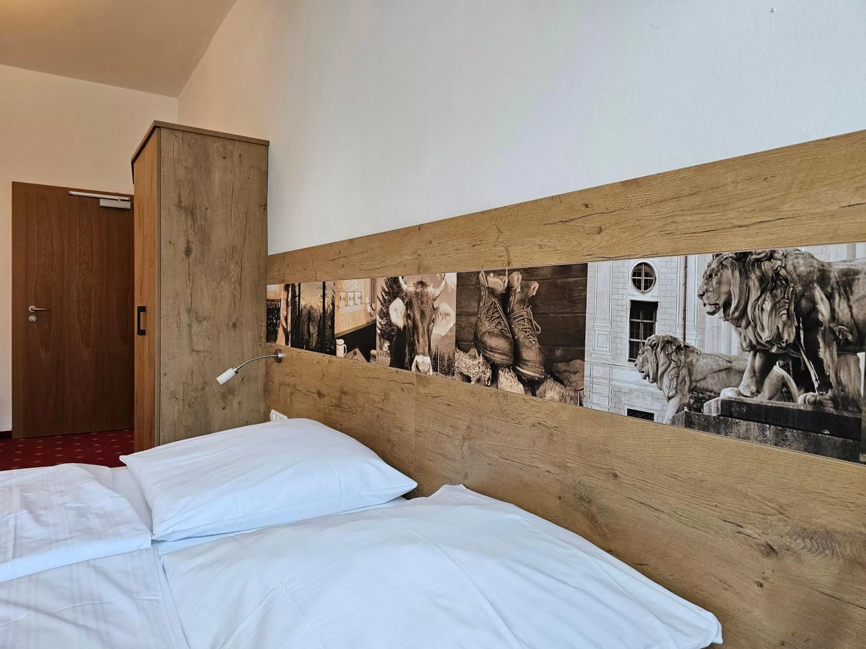 Photo of the whole room, Bed in Gasthof Klement