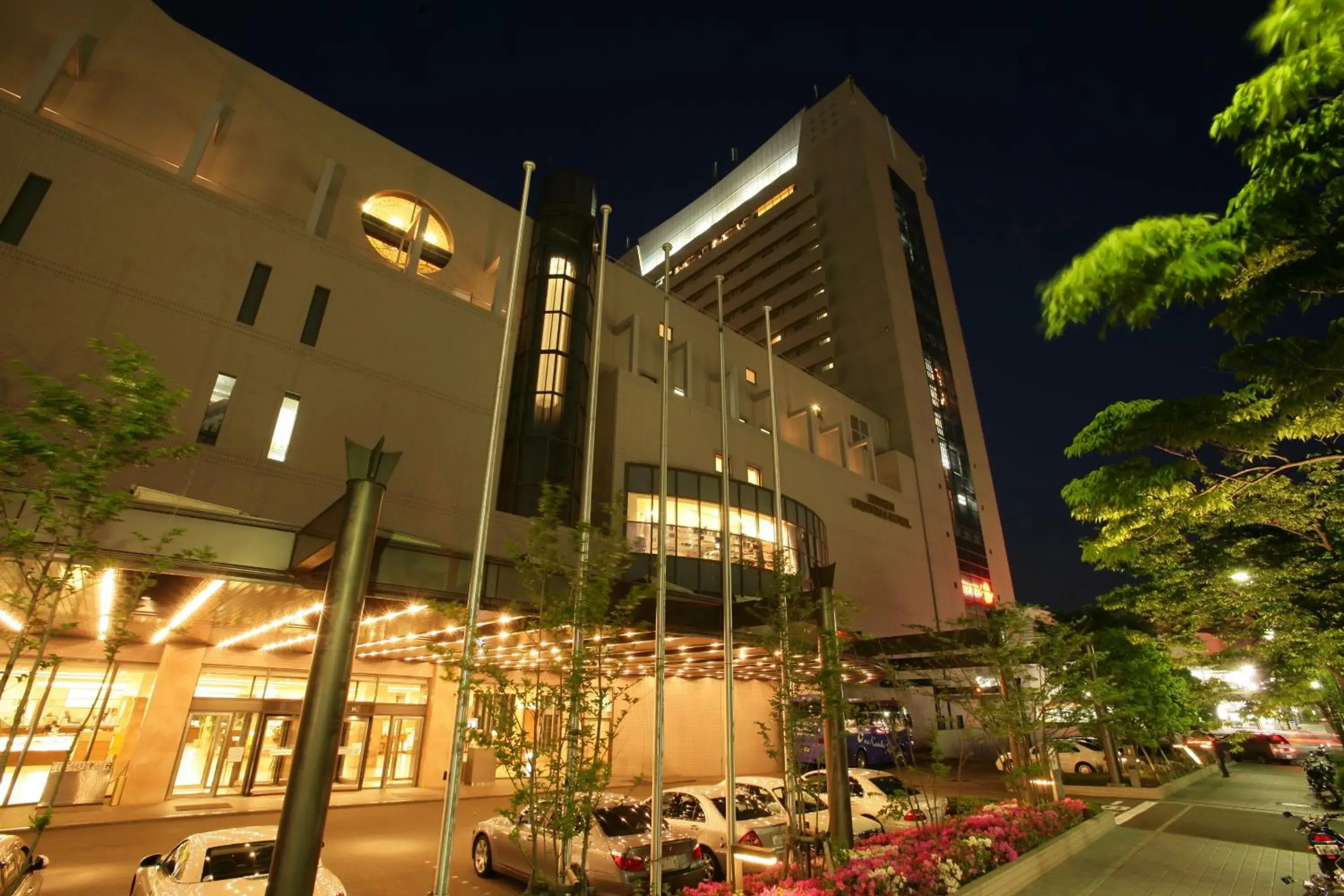 Facade/entrance, Property Building in Kobe Seishin Oriental Hotel