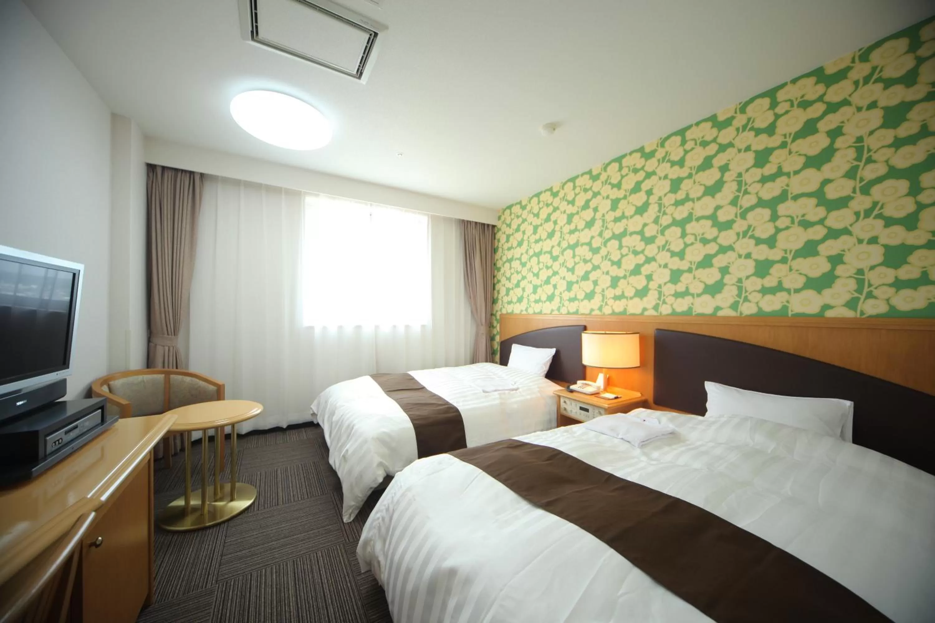 Photo of the whole room, Bed in Hotel Wing International Tomakomai