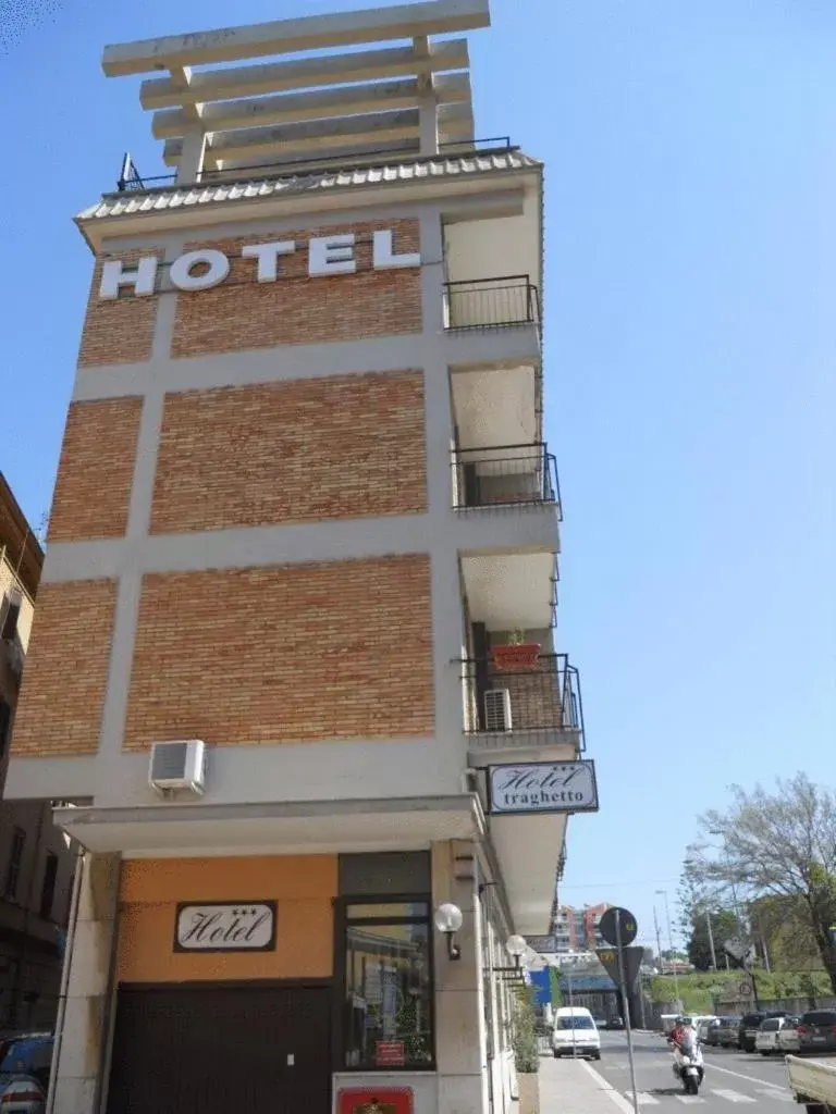 Facade/entrance, Property Building in Hotel Traghetto