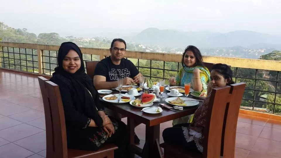 Restaurant/places to eat in Kandy Unique Hotel