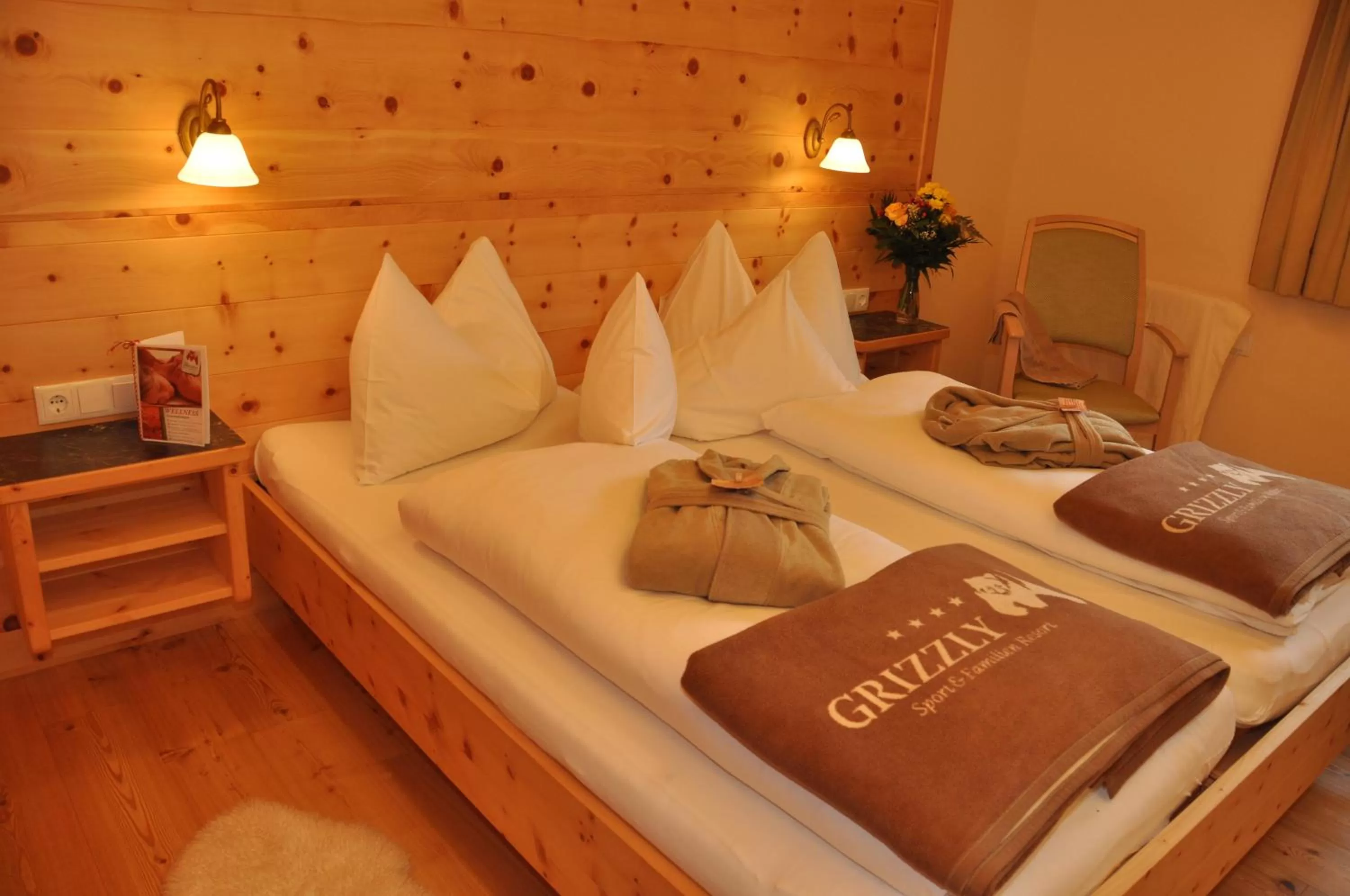 Bedroom, Bed in Grizzly Sport & Motorrad Resort