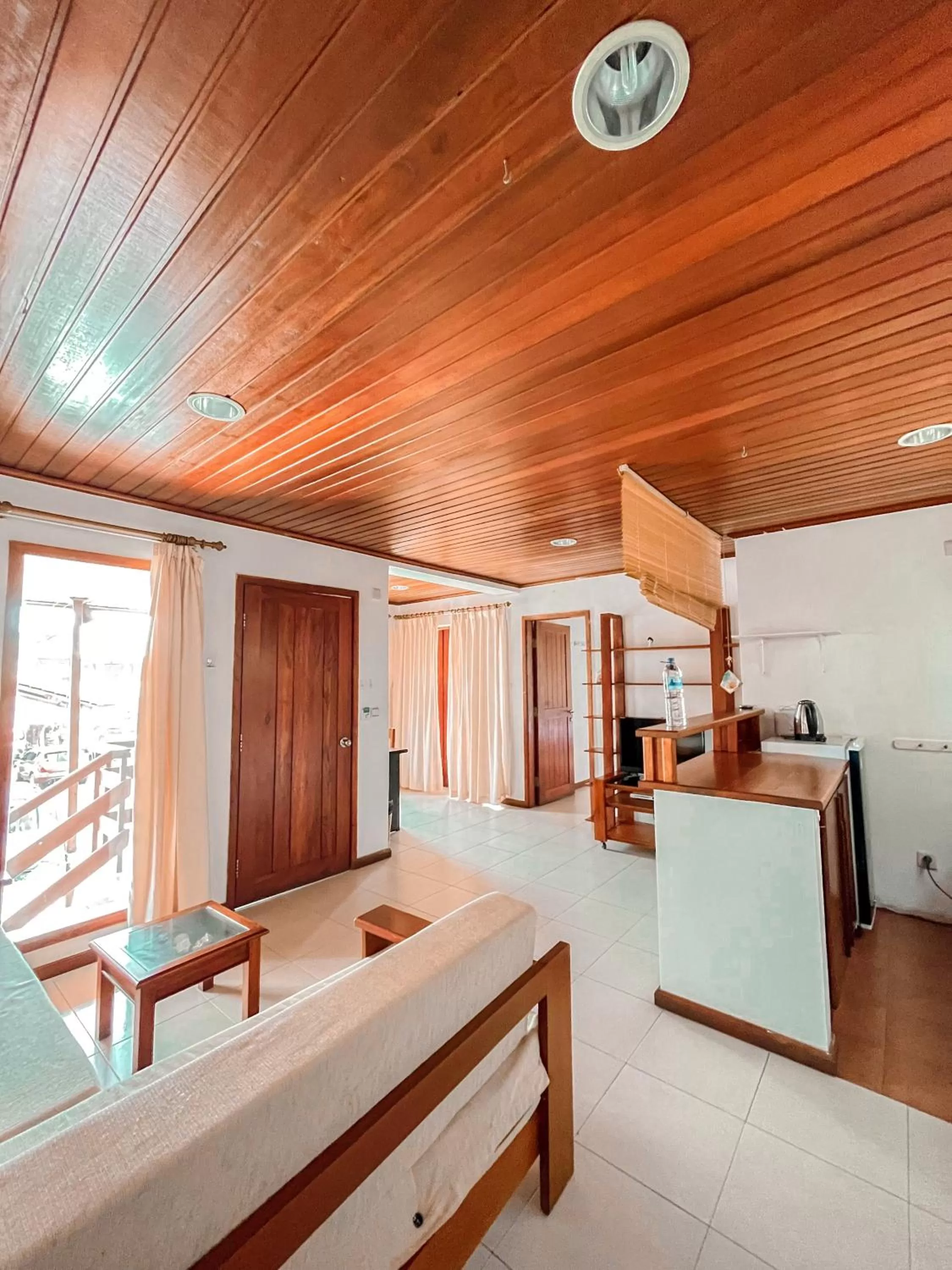 Bed in Arbiru Beach Resort