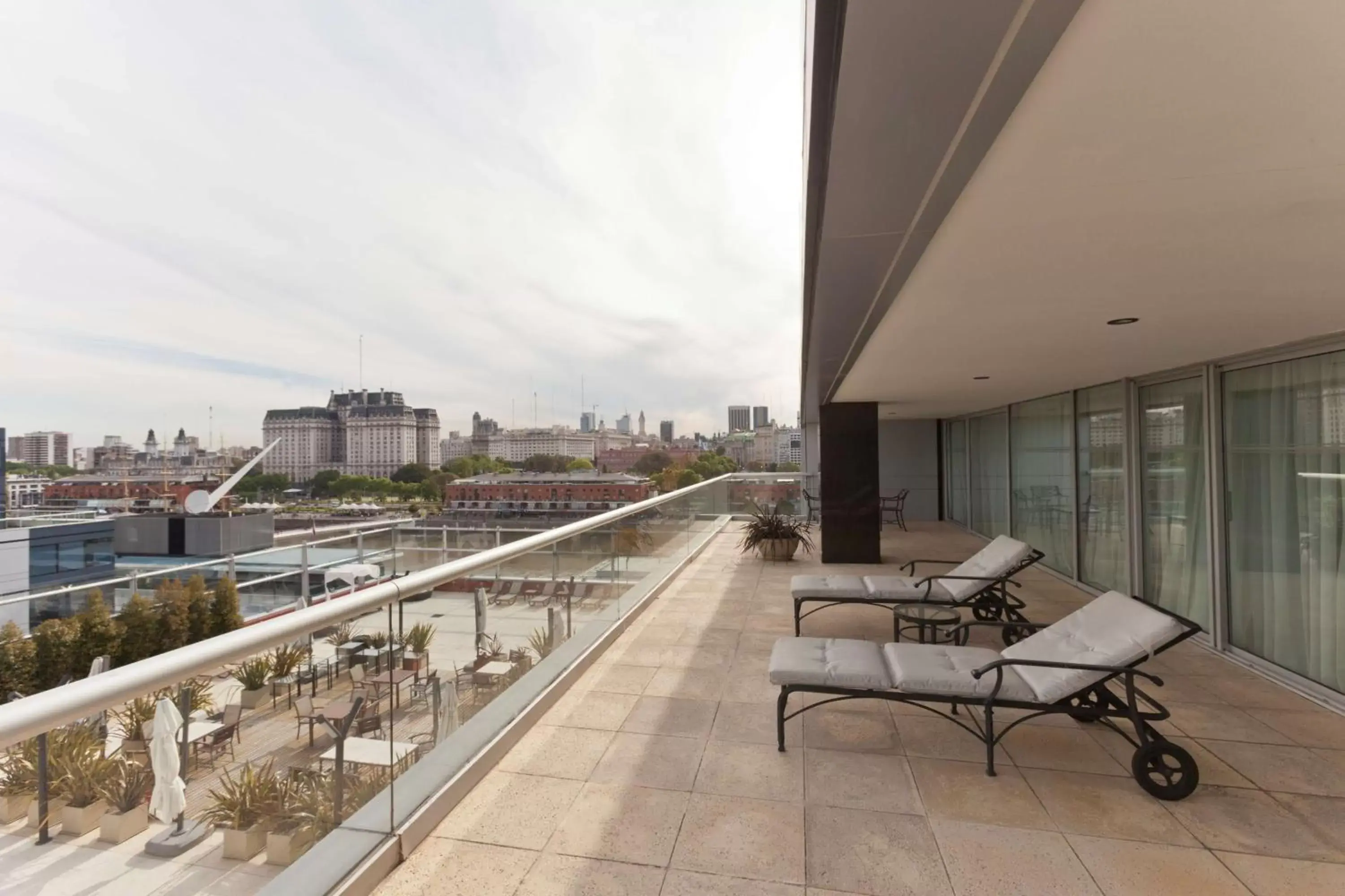 Living room, Balcony/Terrace in Hilton Buenos Aires