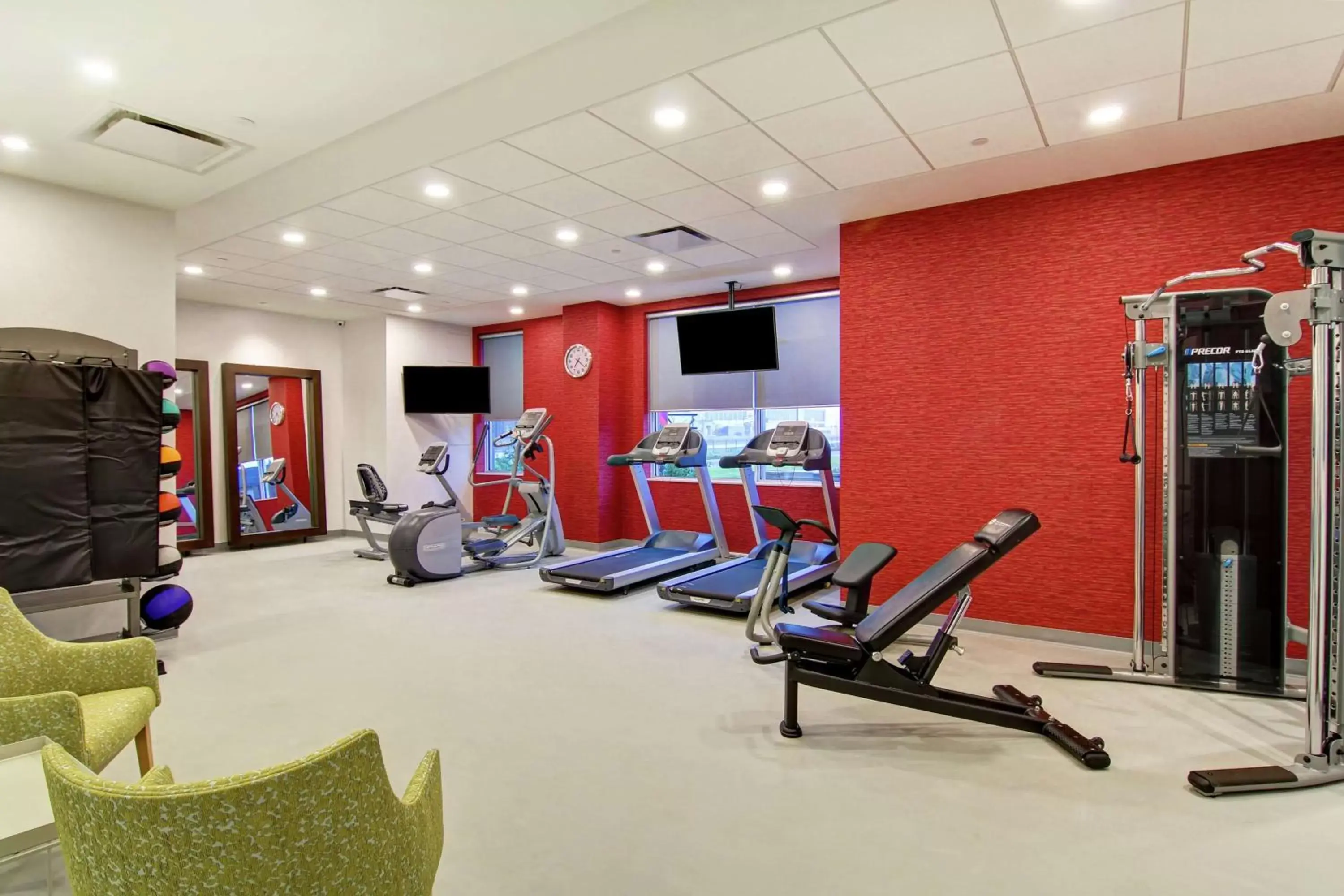 Fitness centre/facilities, Fitness Center/Facilities in Home2 Suites By Hilton Montreal Dorval