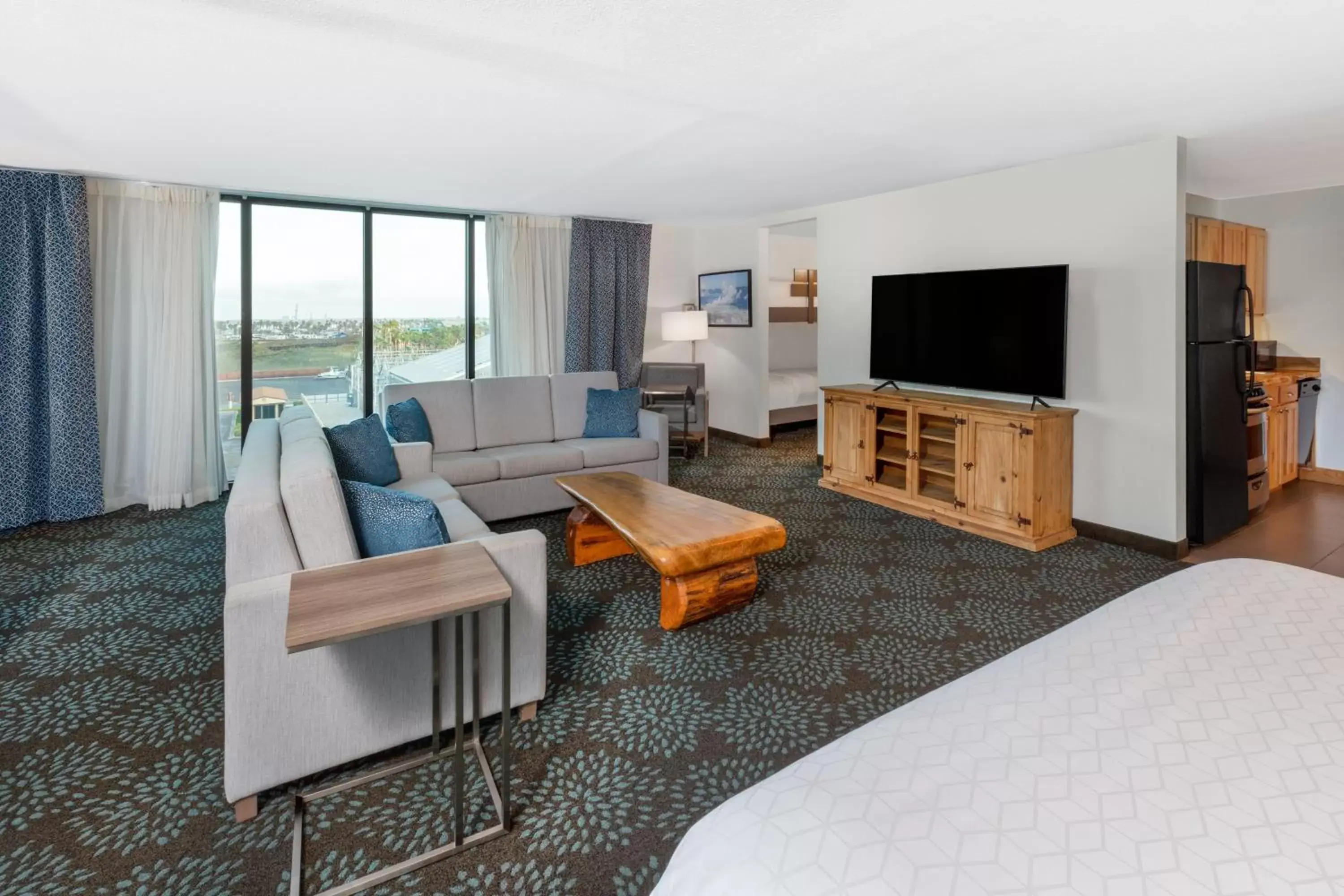 Photo of the whole room, Seating Area in Holiday Inn Resort South Padre Island-Beach Front, an IHG Hotel