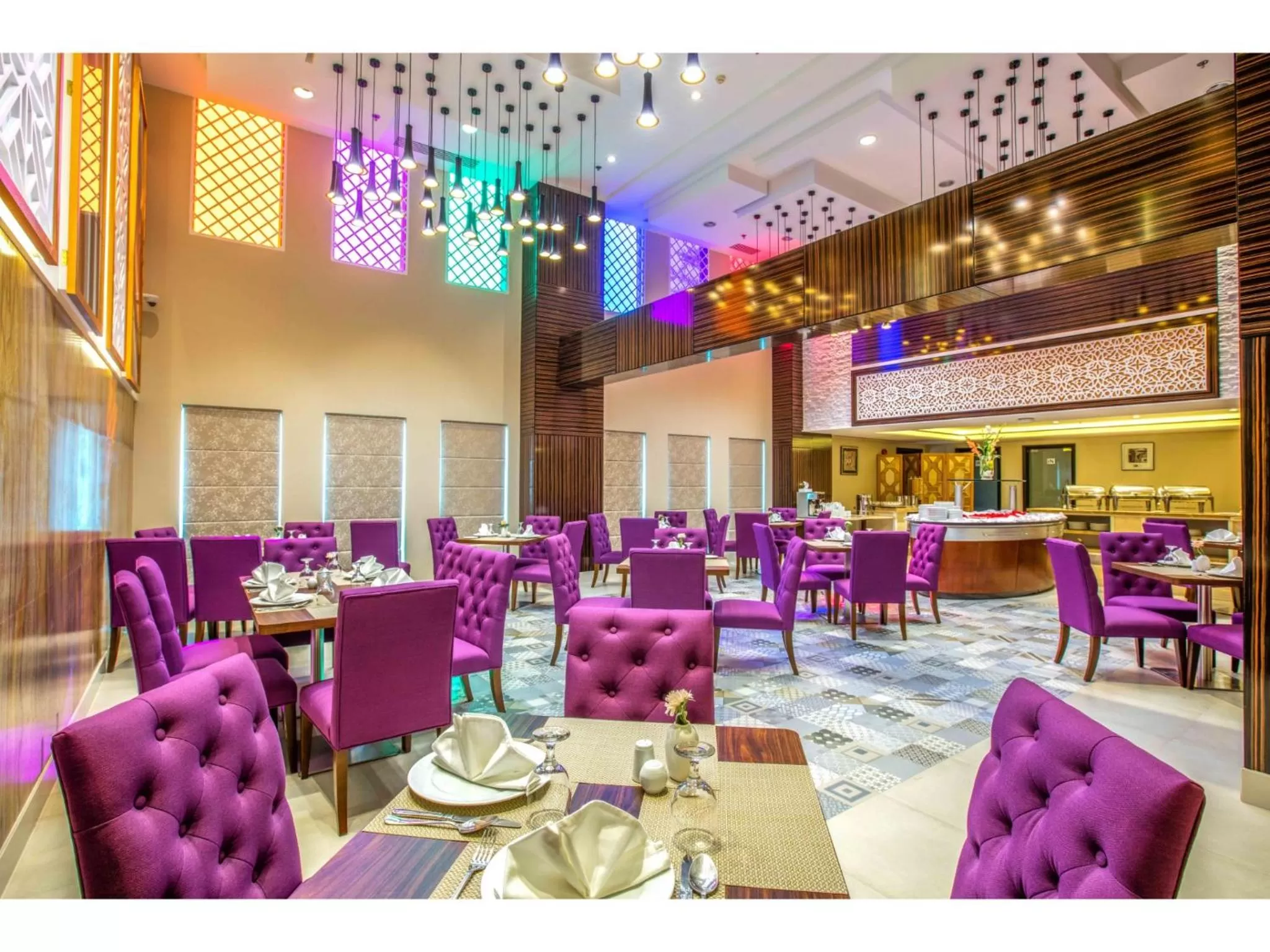 Restaurant/places to eat in Gulf Court Hotel