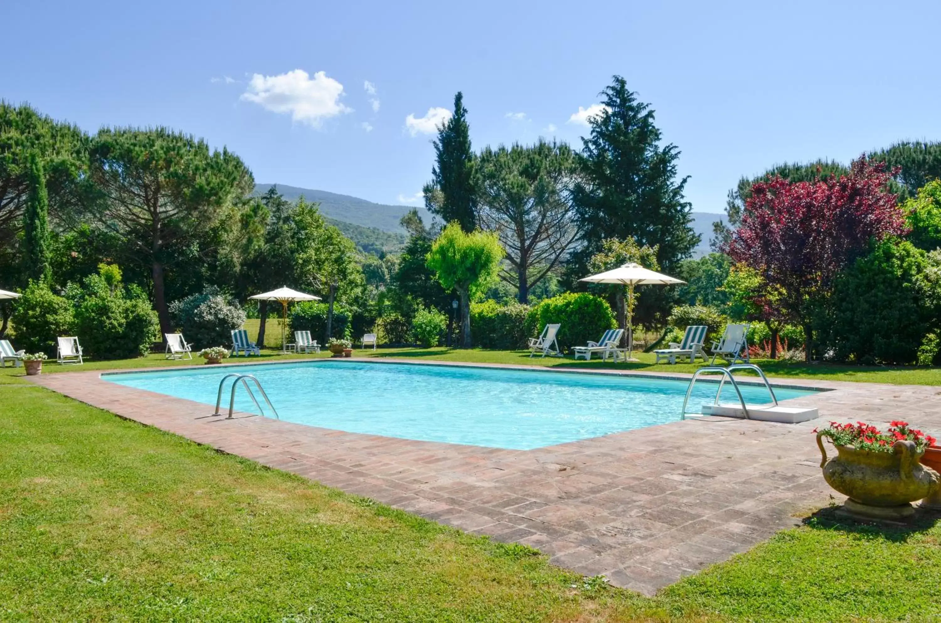 Swimming Pool in Residence Il Casale