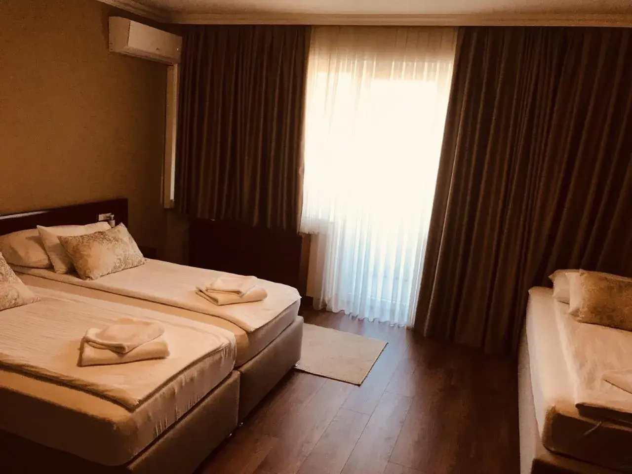 Bed in Hotel Bristol Bed in Hotel Bristol