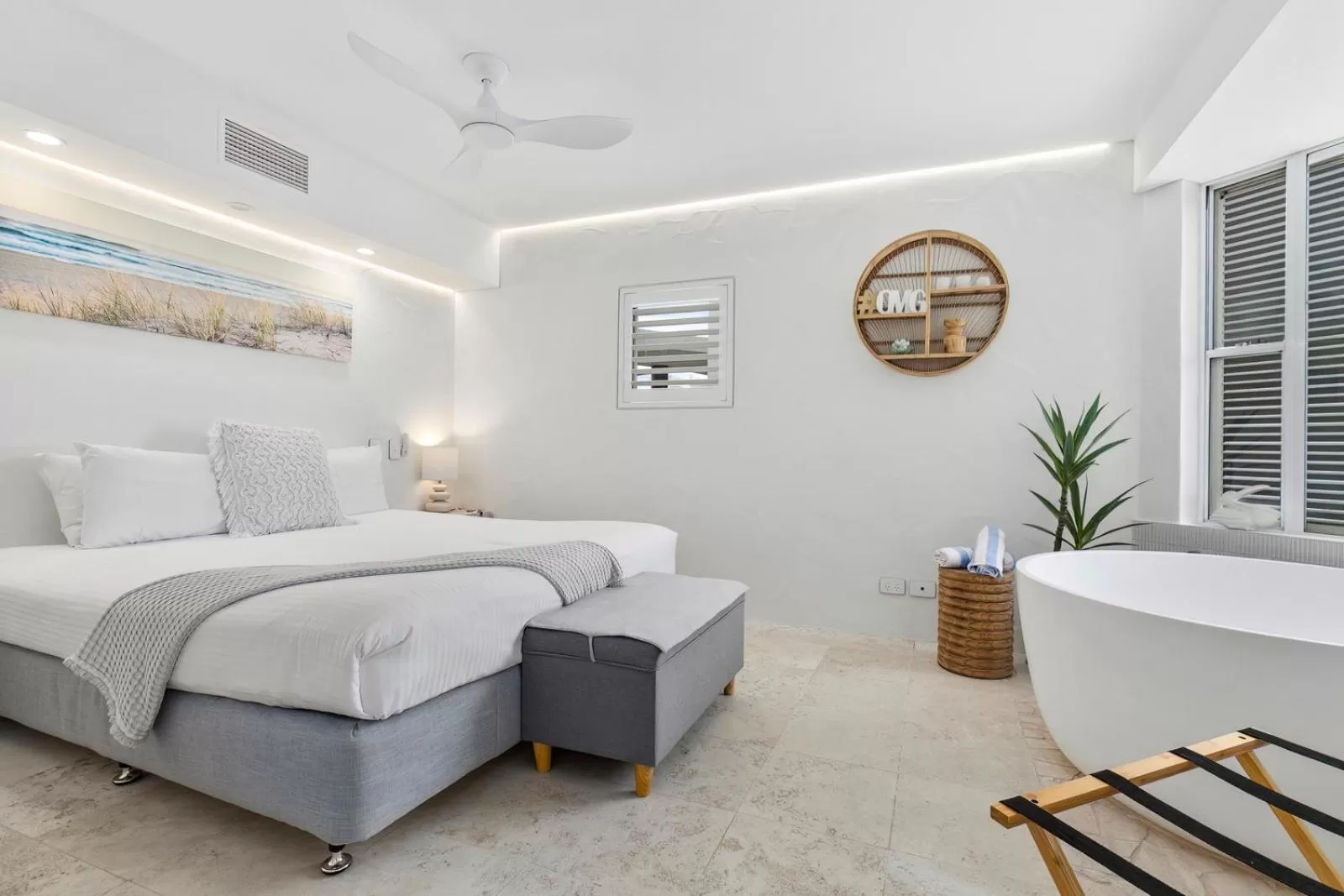 Bed in Noosa Blue Resort