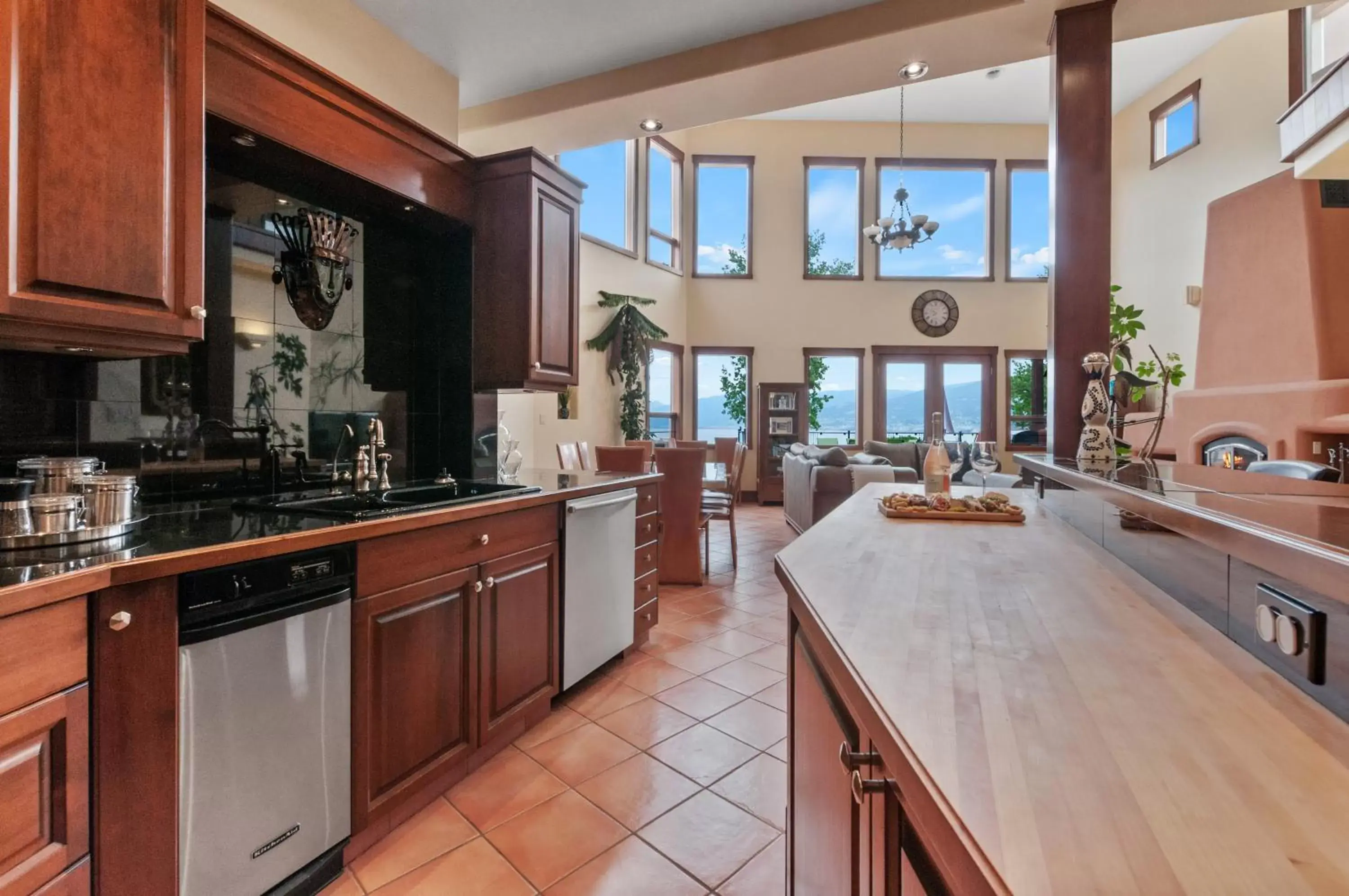 Kitchen/Kitchenette in Casa Grande Inn & Suites