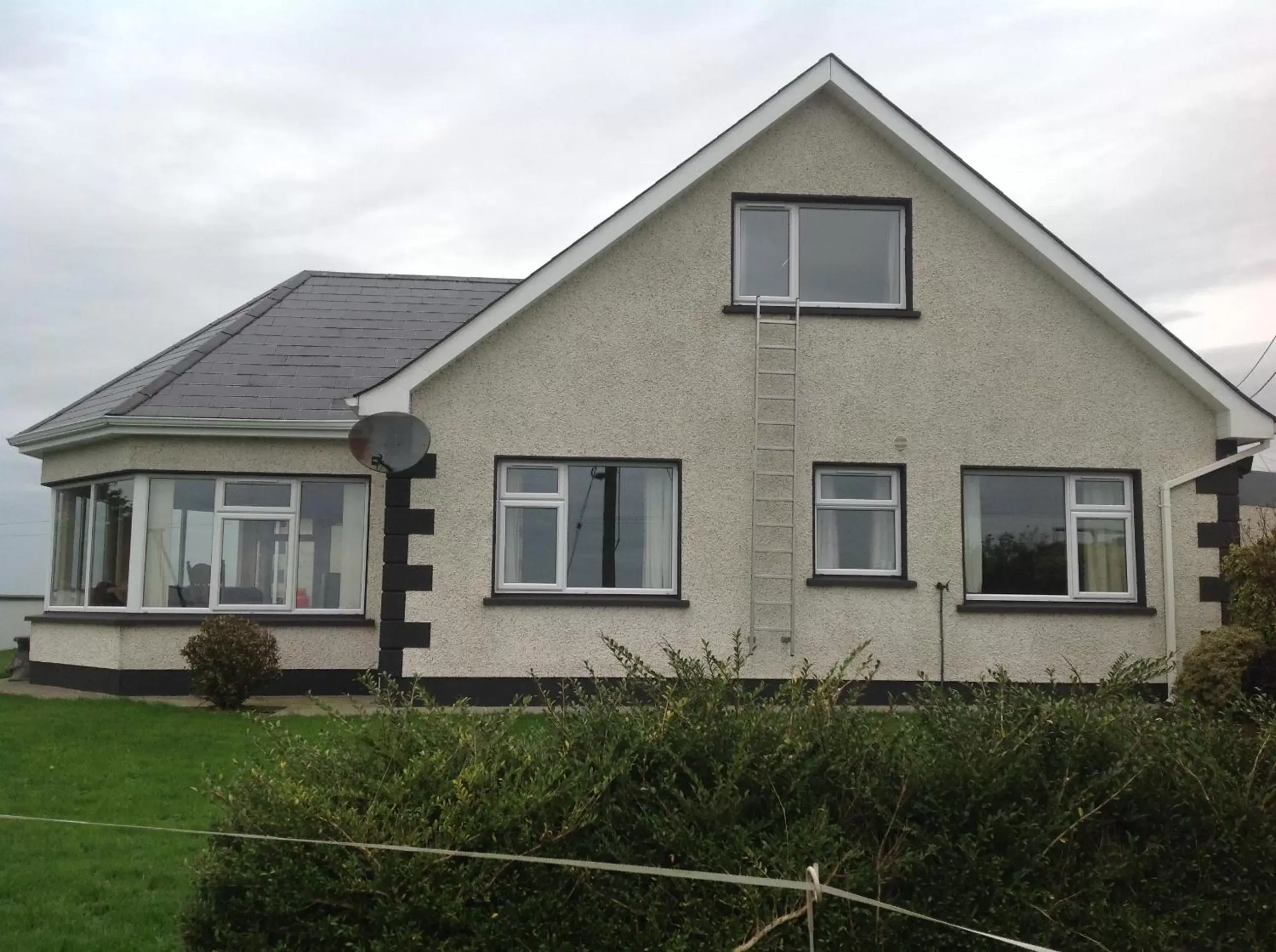 Property Building in The Rock Equestrian Farm B&B