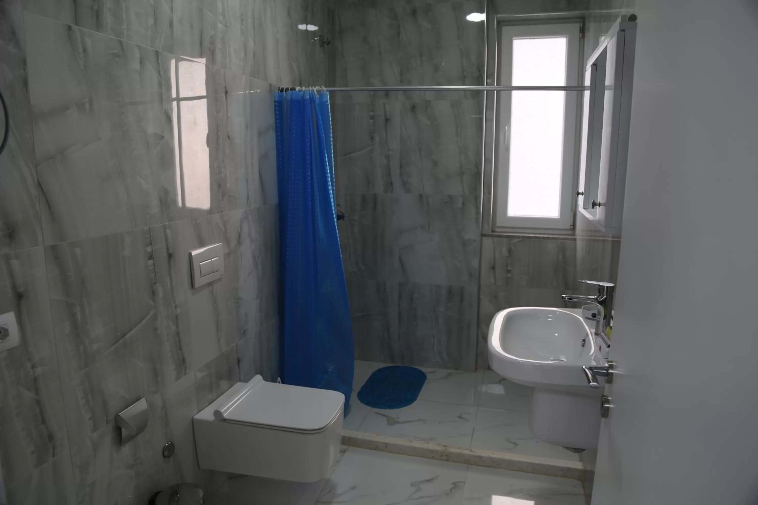 Bathroom in Anchor Apartments