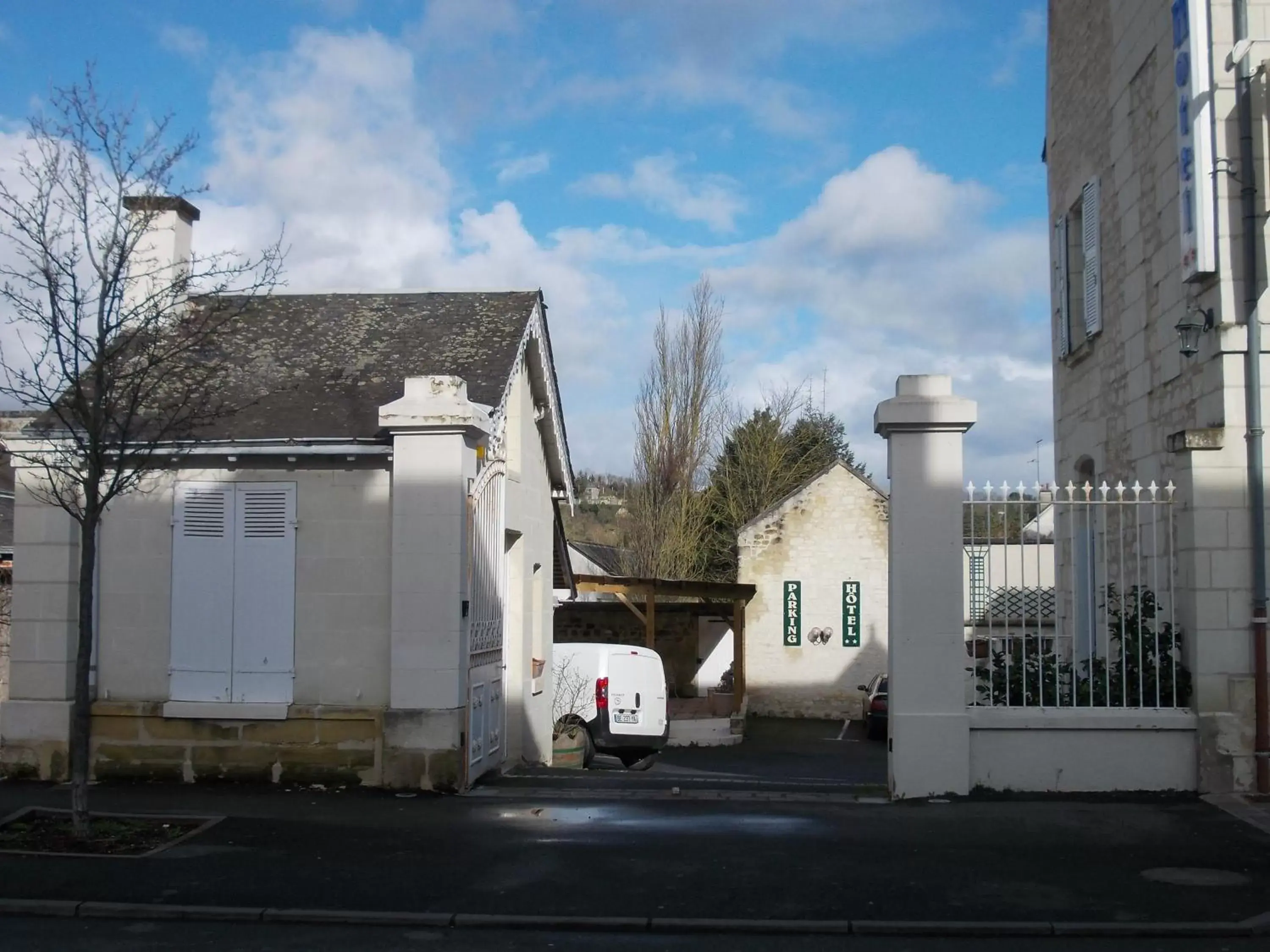 Facade/entrance, Property Building in Belle Epoque