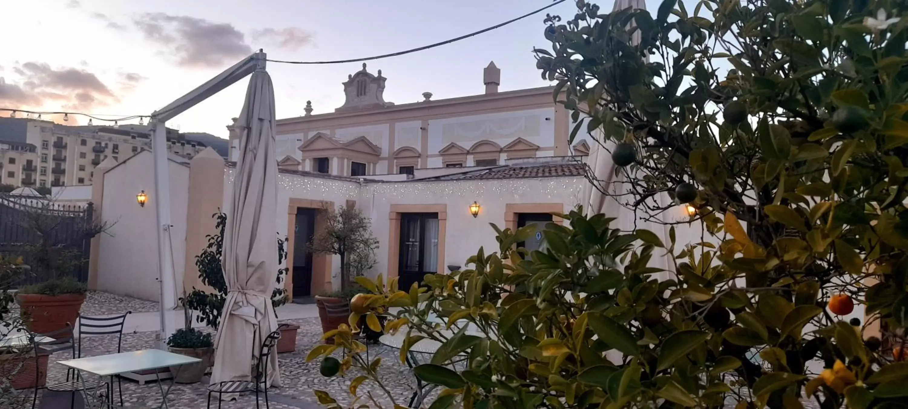 View (from property/room), Property Building in Hotel Villa Lampedusa