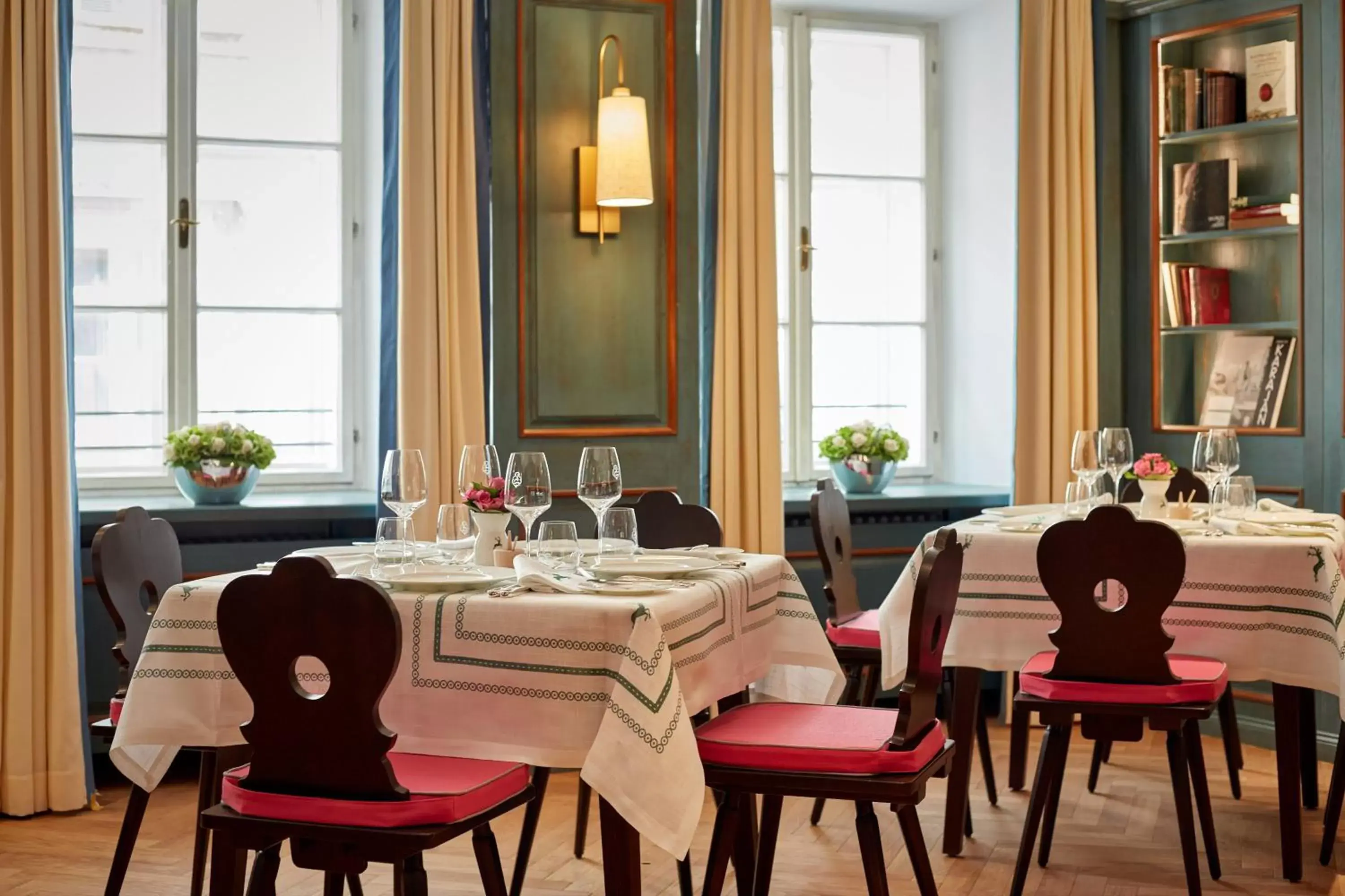 Meeting/conference room, Restaurant/Places to Eat in Hotel Goldener Hirsch, A Luxury Collection Hotel, Salzburg