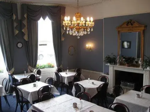 Restaurant/Places to Eat in The Queensbury Hotel