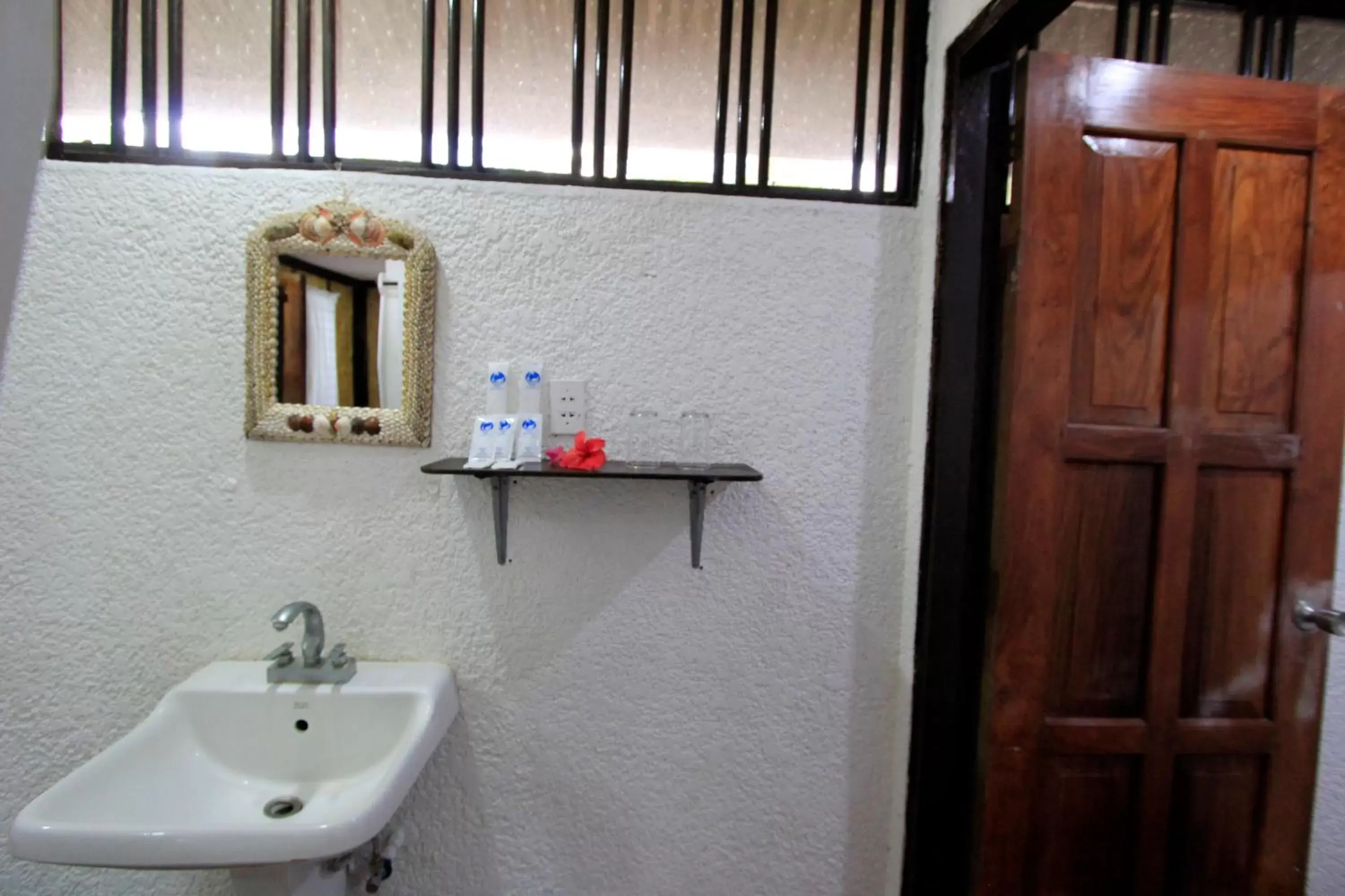 Bathroom in Discovery Island Resort