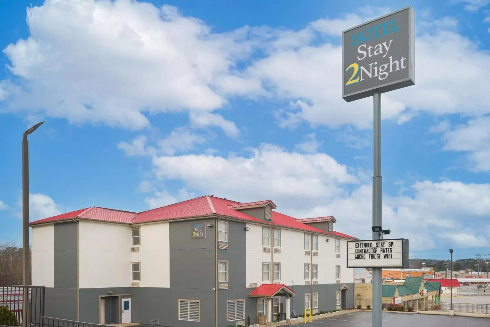 Property Building in SureStay Plus Hotel Chattanooga Hamilton Place by Best Western