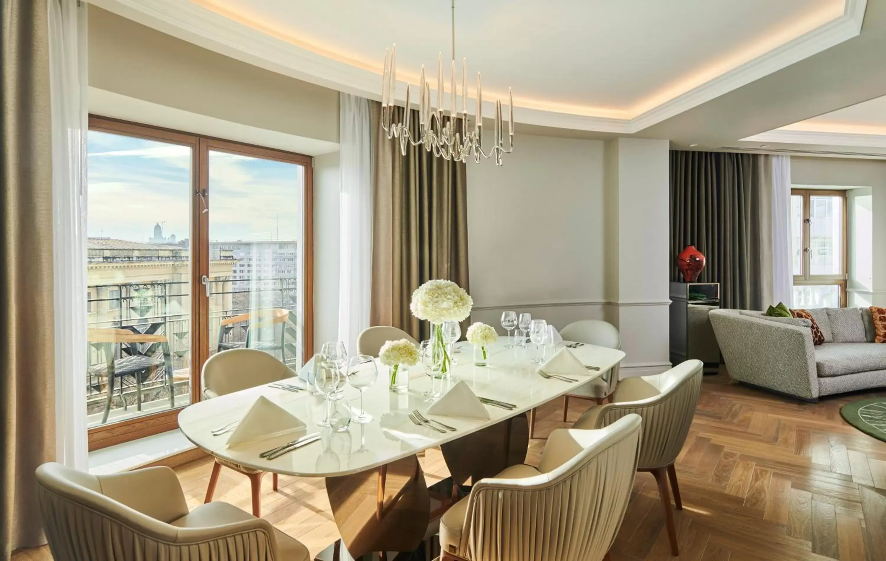 Dining area in InterContinental Athenee Palace Bucharest, an IHG Hotel