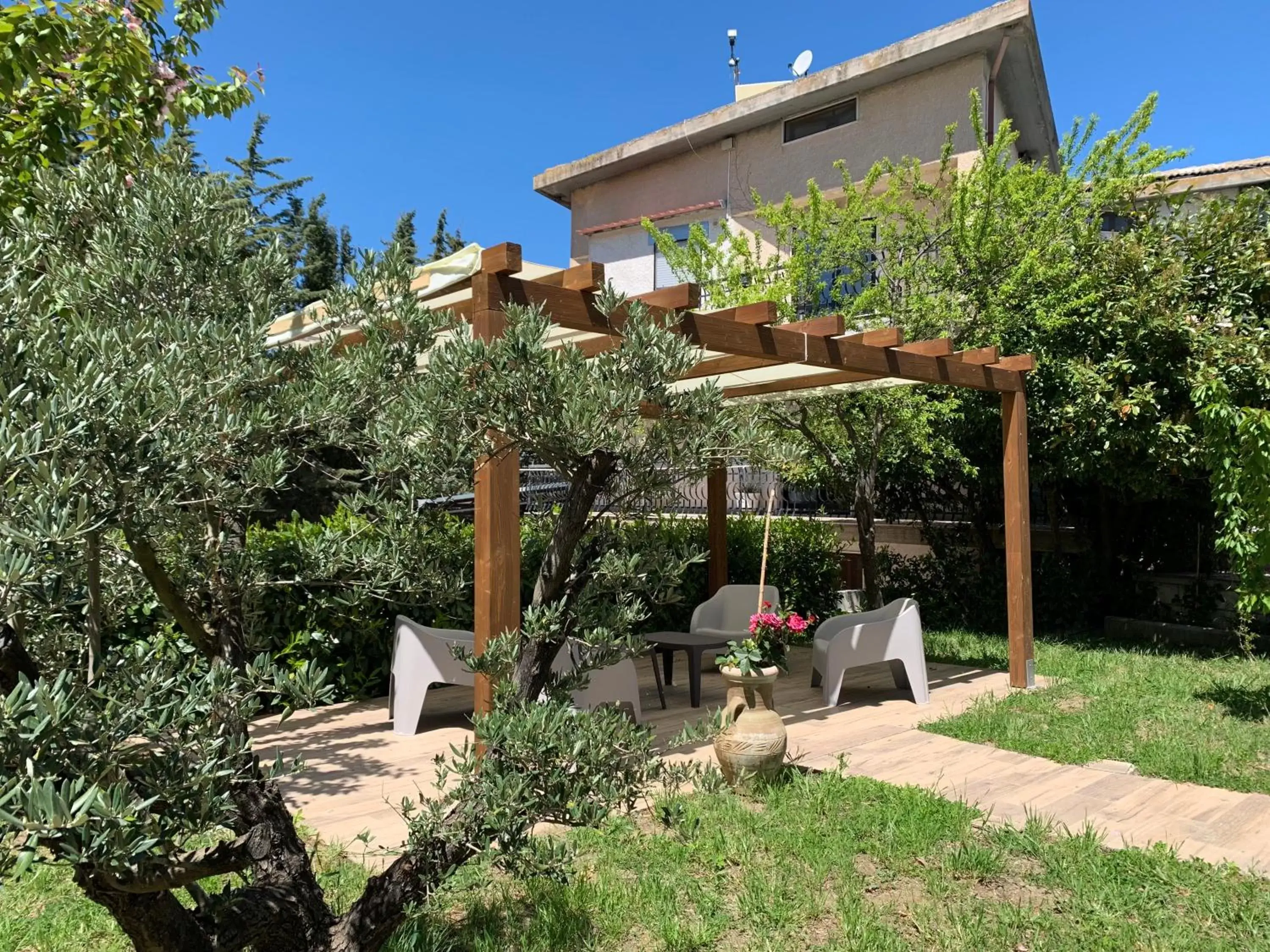 Garden, Property Building in B&B Le Quercigliole