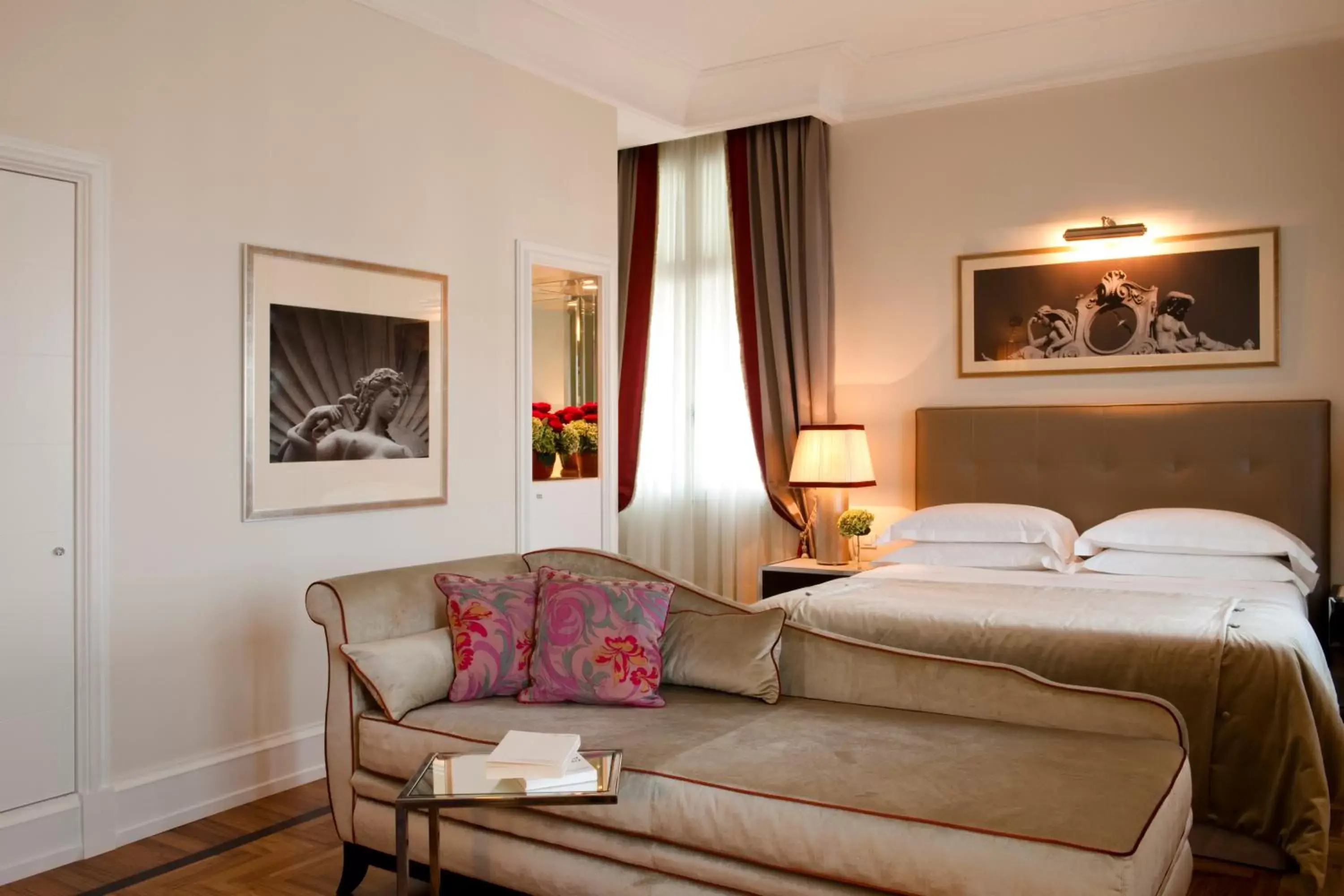 Photo of the whole room, Bed in Savoia Excelsior Palace Trieste - Starhotels Collezione