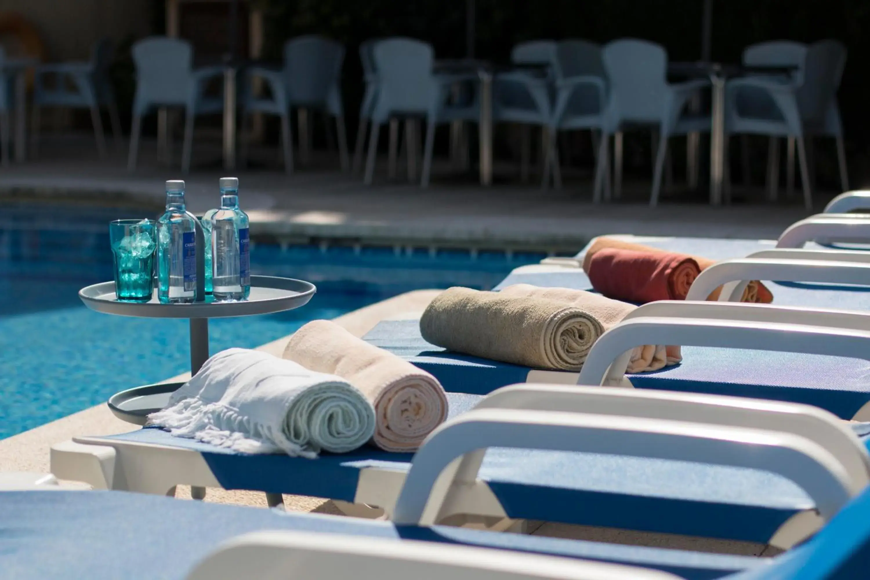 Swimming Pool in Hotel Yola