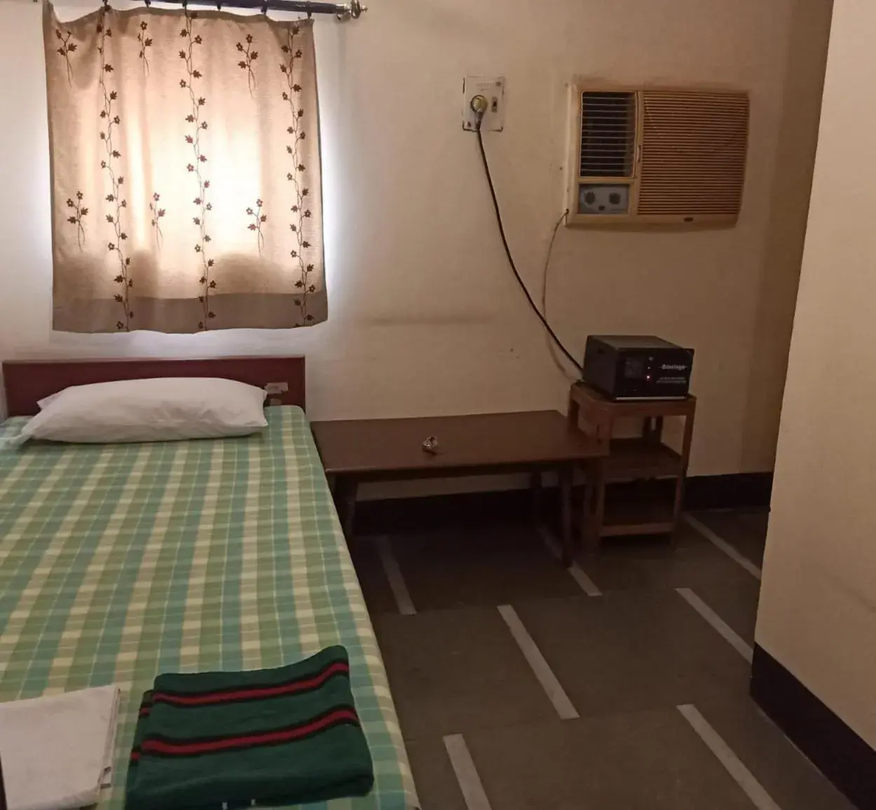 air conditioner, Bed in Scindhia Guest House