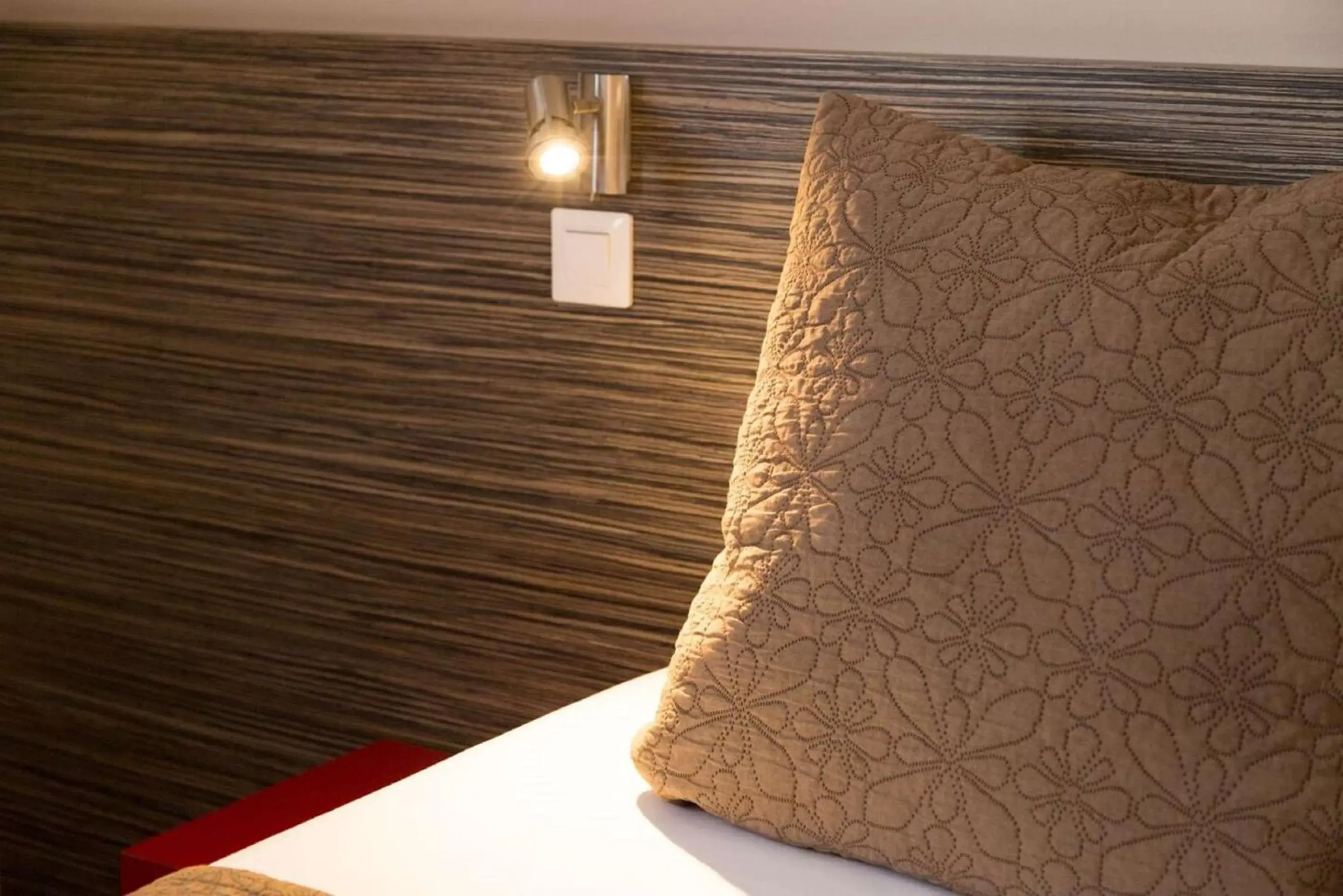 Bed in Sure Hotel by Best Western Nantes Saint-Herblain