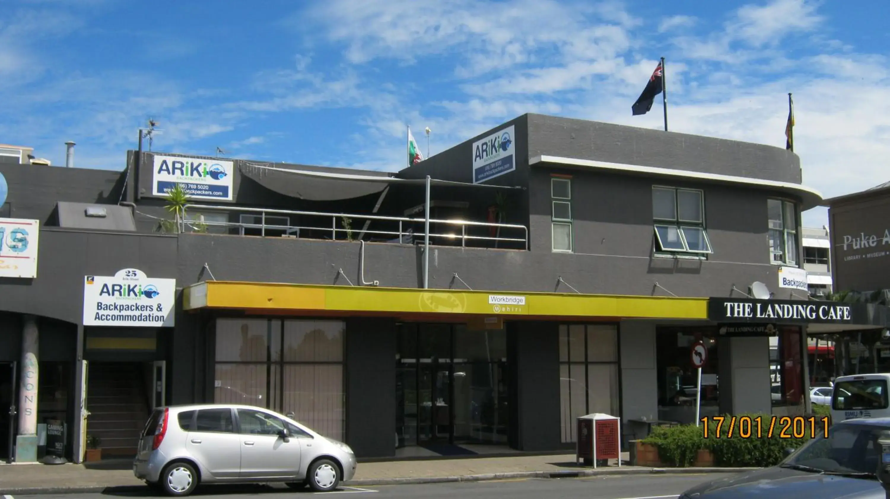 Facade/entrance, Property Building in Ariki Backpackers