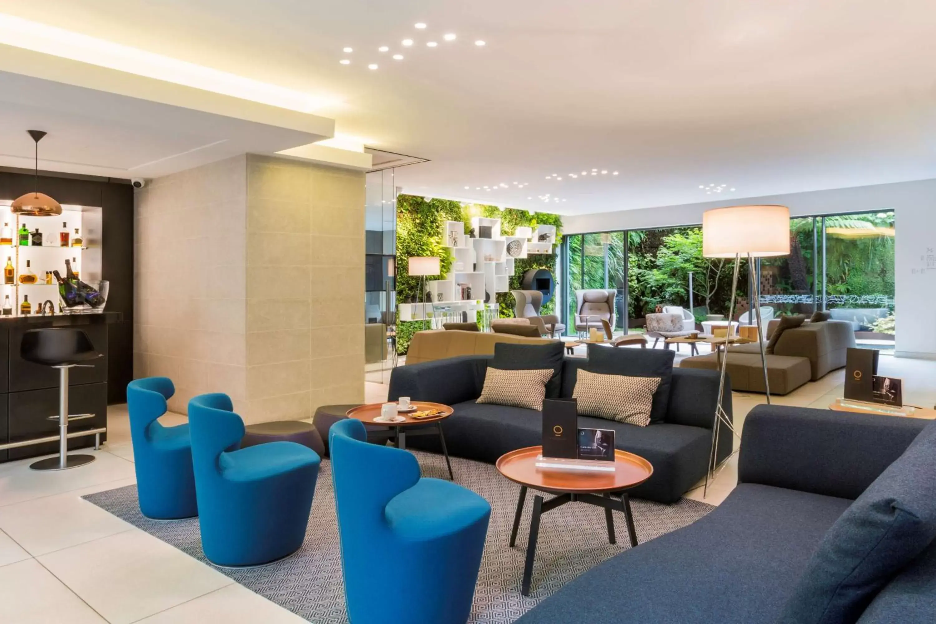 Lobby or reception in BW Premier Collection Le Saint Antoine Hotel et Spa