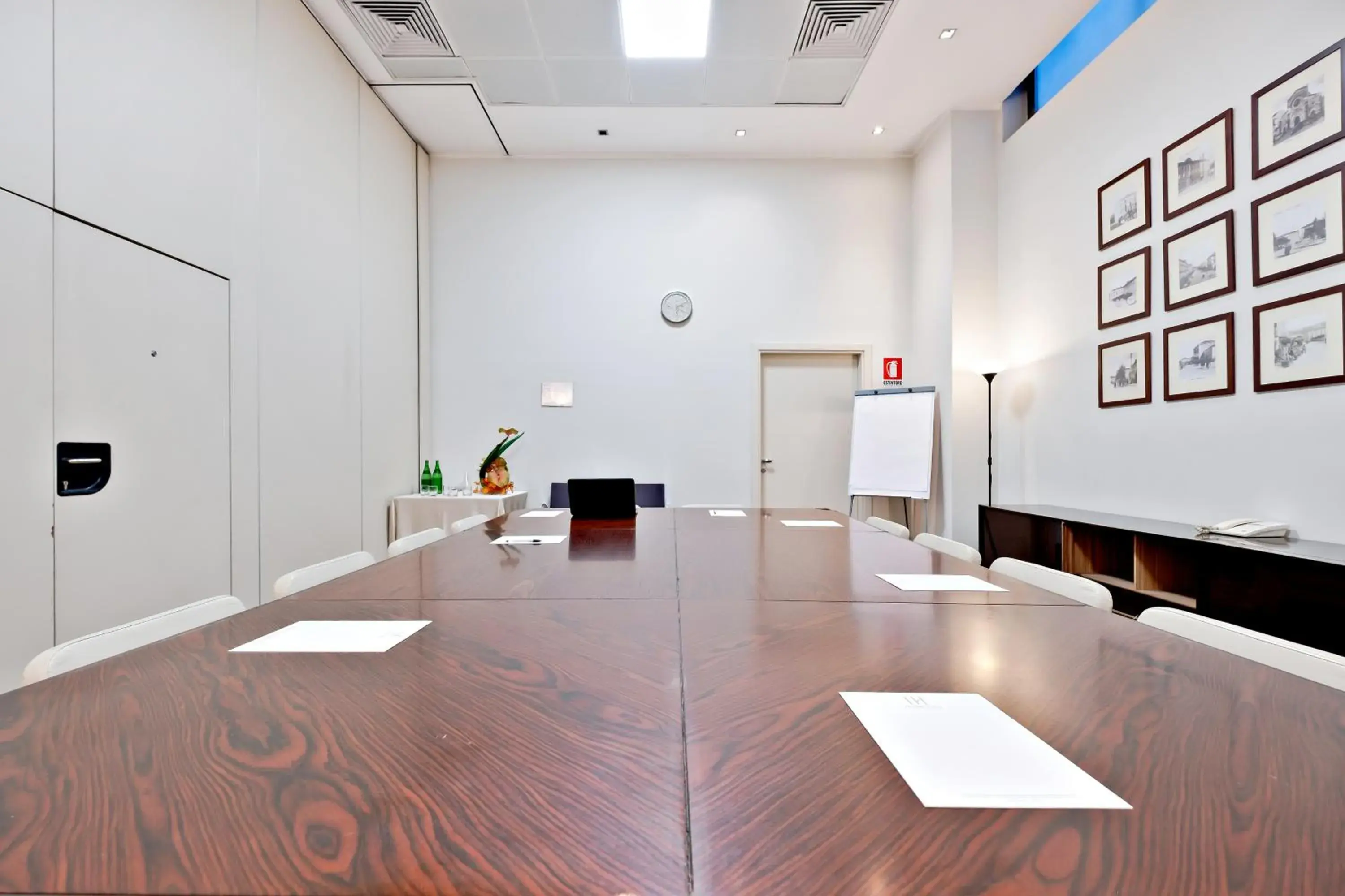 Meeting/conference room in Italiana Hotels Cosenza