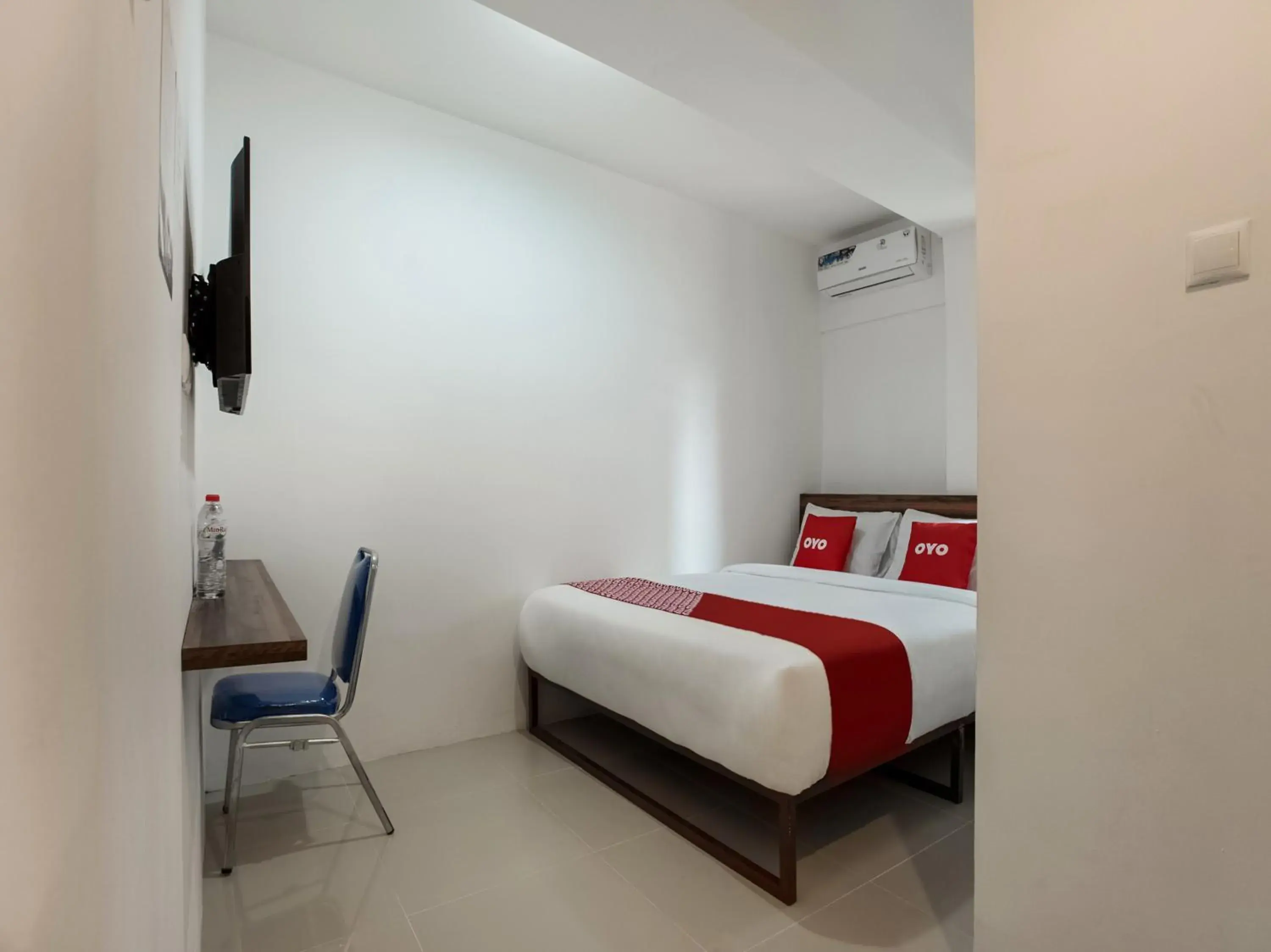 Bedroom, Bed in SUPER OYO 3463 Cimahi Guest House