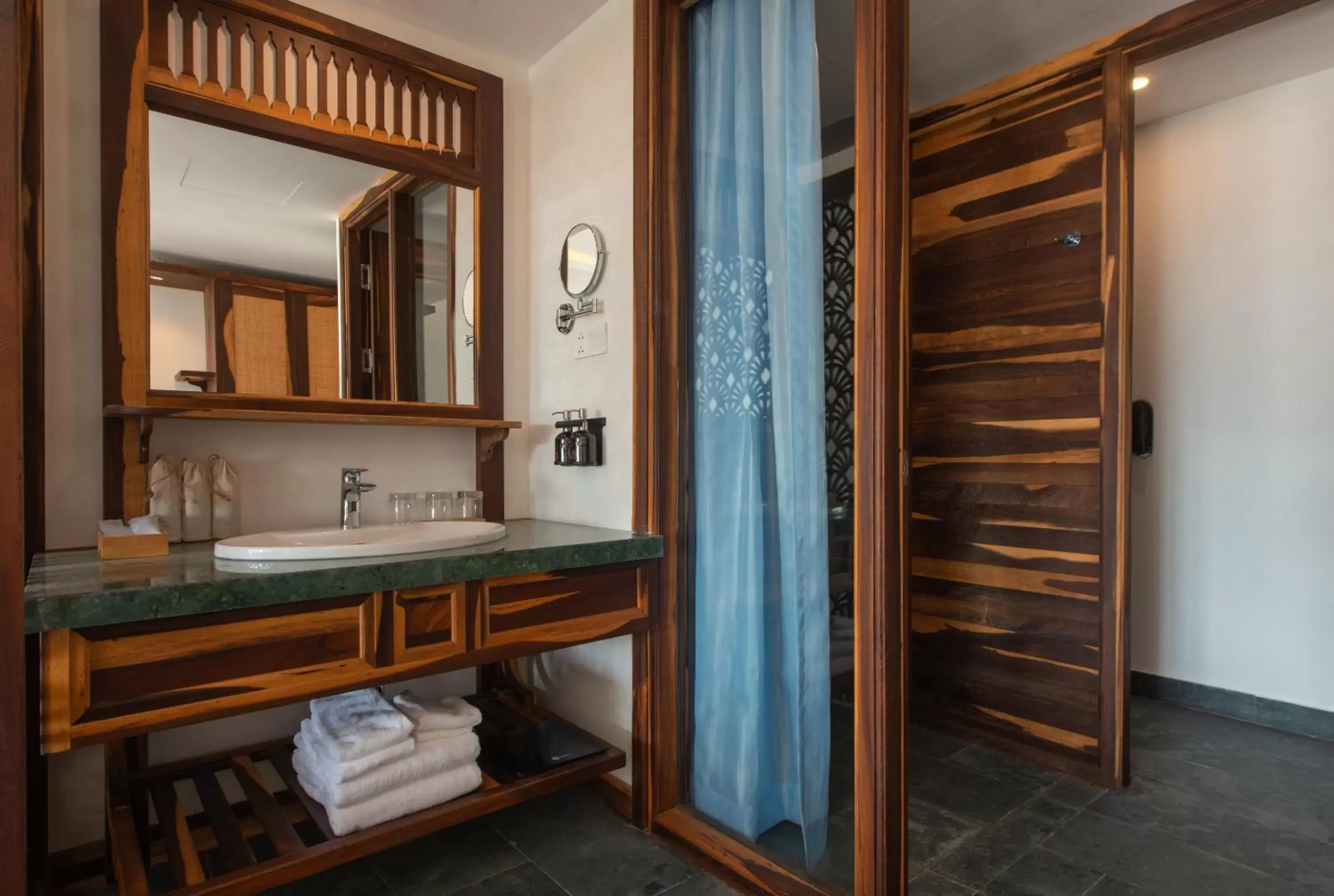 King Room with Balcony in Alibu Resort Nha Trang King Room with Balcony in Alibu Resort Nha Trang