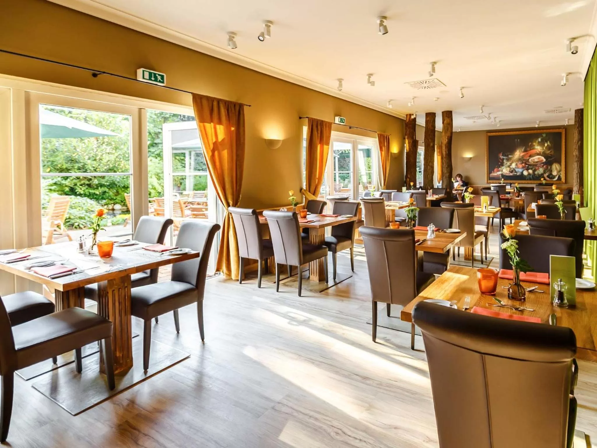 Restaurant/Places to Eat in Dreiklang Business & Spa Resort