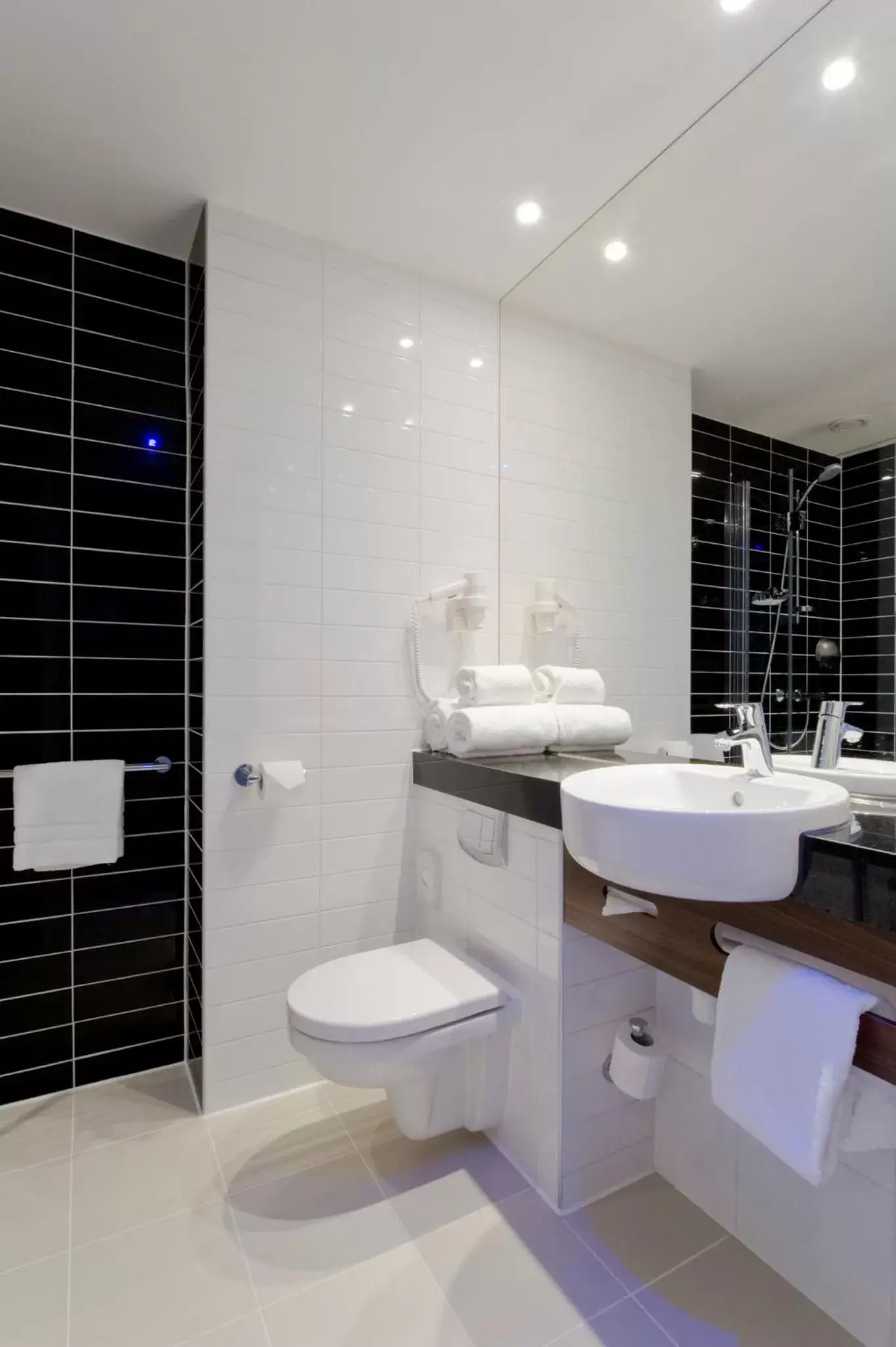 Bathroom in Holiday Inn Express Utrecht - Papendorp, an IHG Hotel