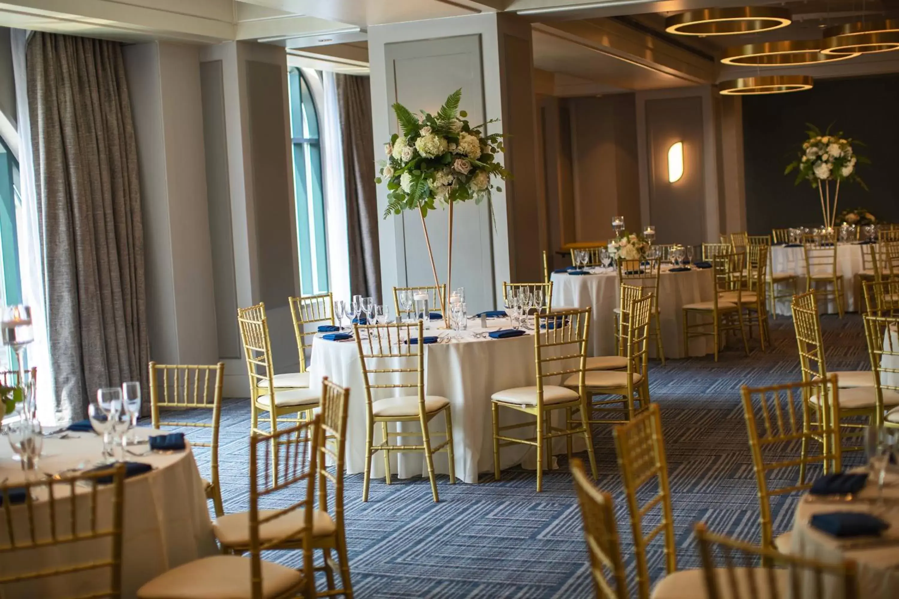 Banquet/Function facilities, Restaurant/Places to Eat in Renaissance Philadelphia Downtown Hotel