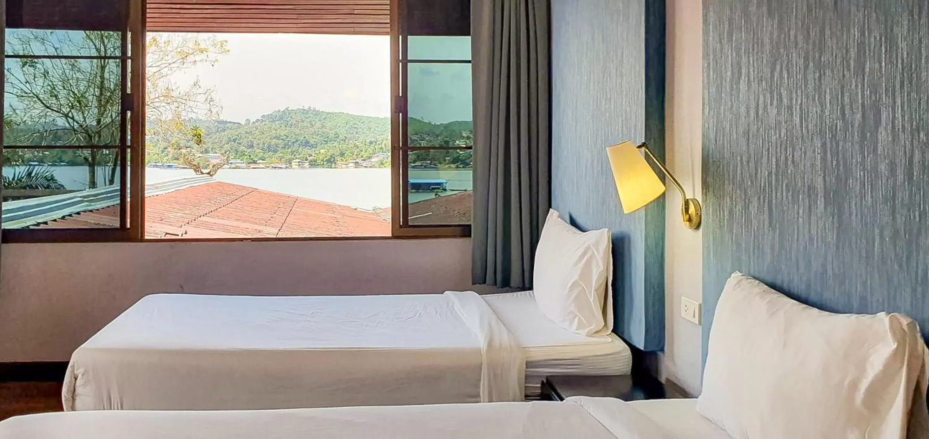 Bedroom, Bed in Phornpailin Riverside Resort