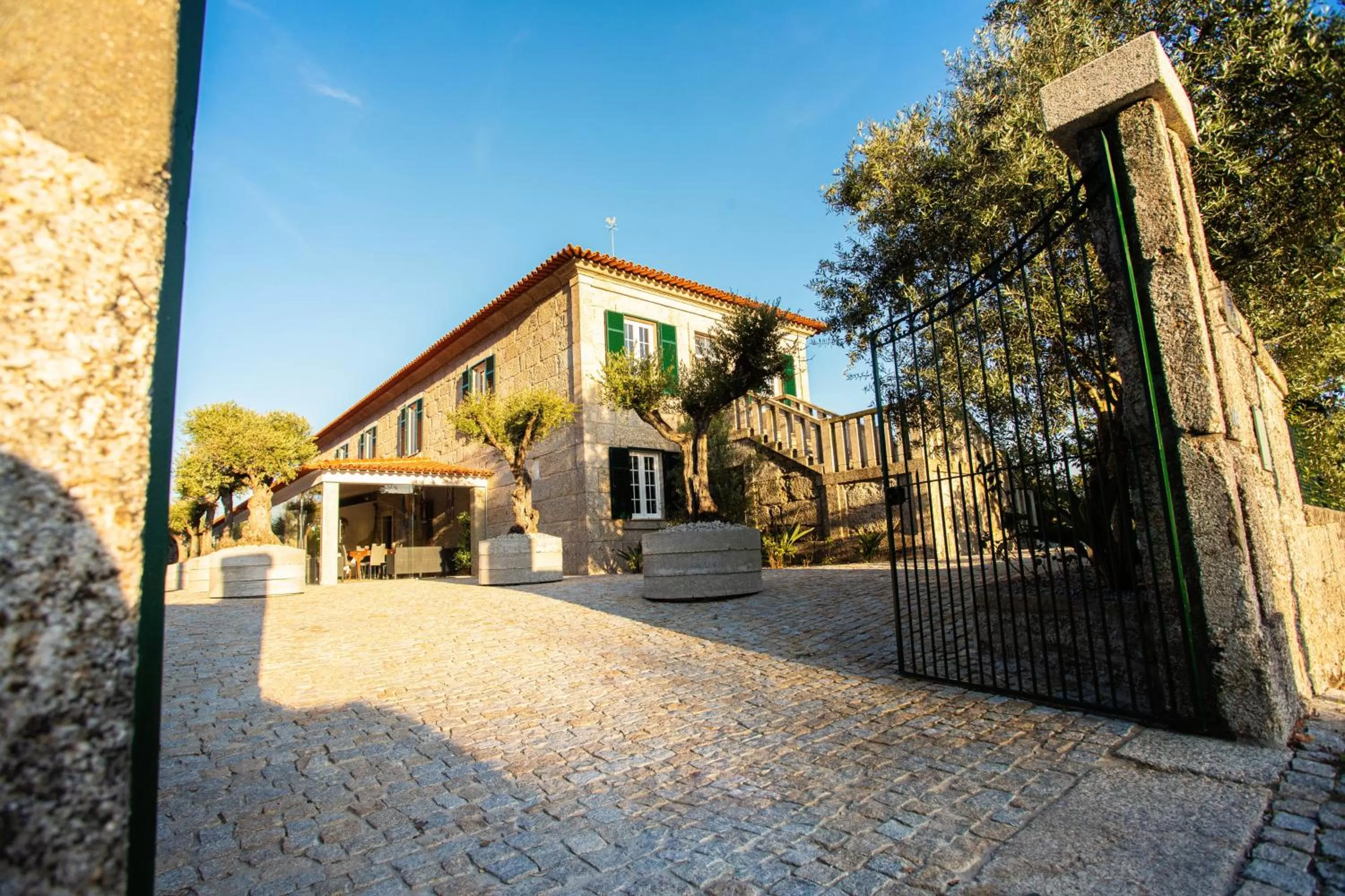 Property building in Fonte Velha